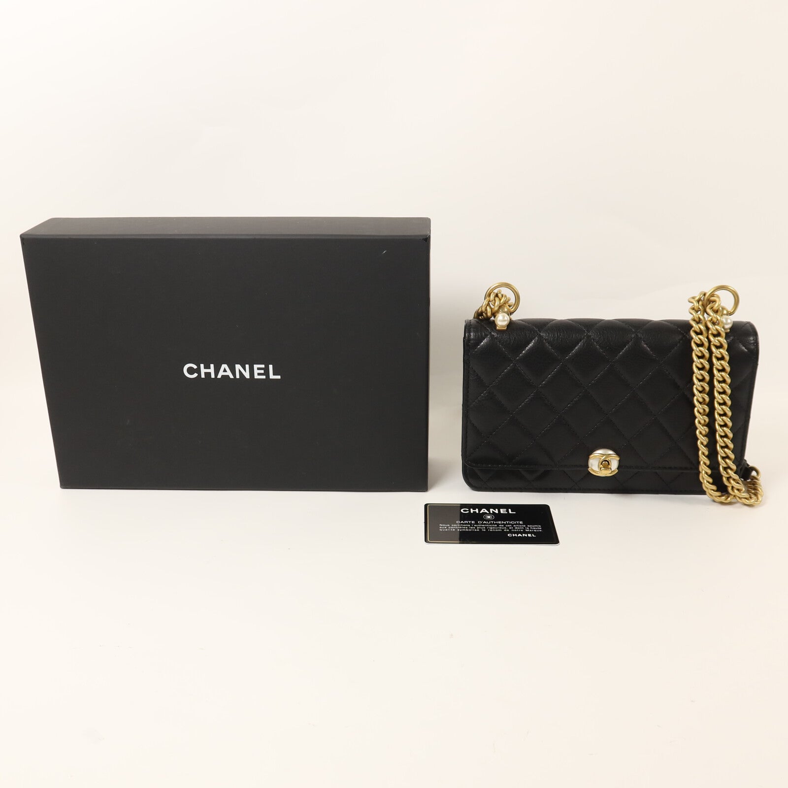 CHANEL 牛皮皮革Wallet On Chain金扣鏈帶肩背袋