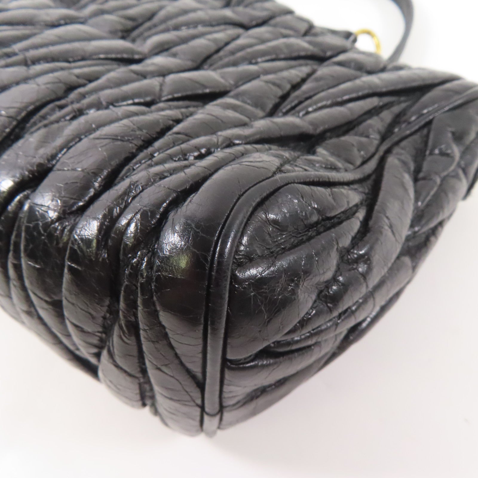 Miu Miu 皮革Shoulder Bag金扣肩背袋黑色