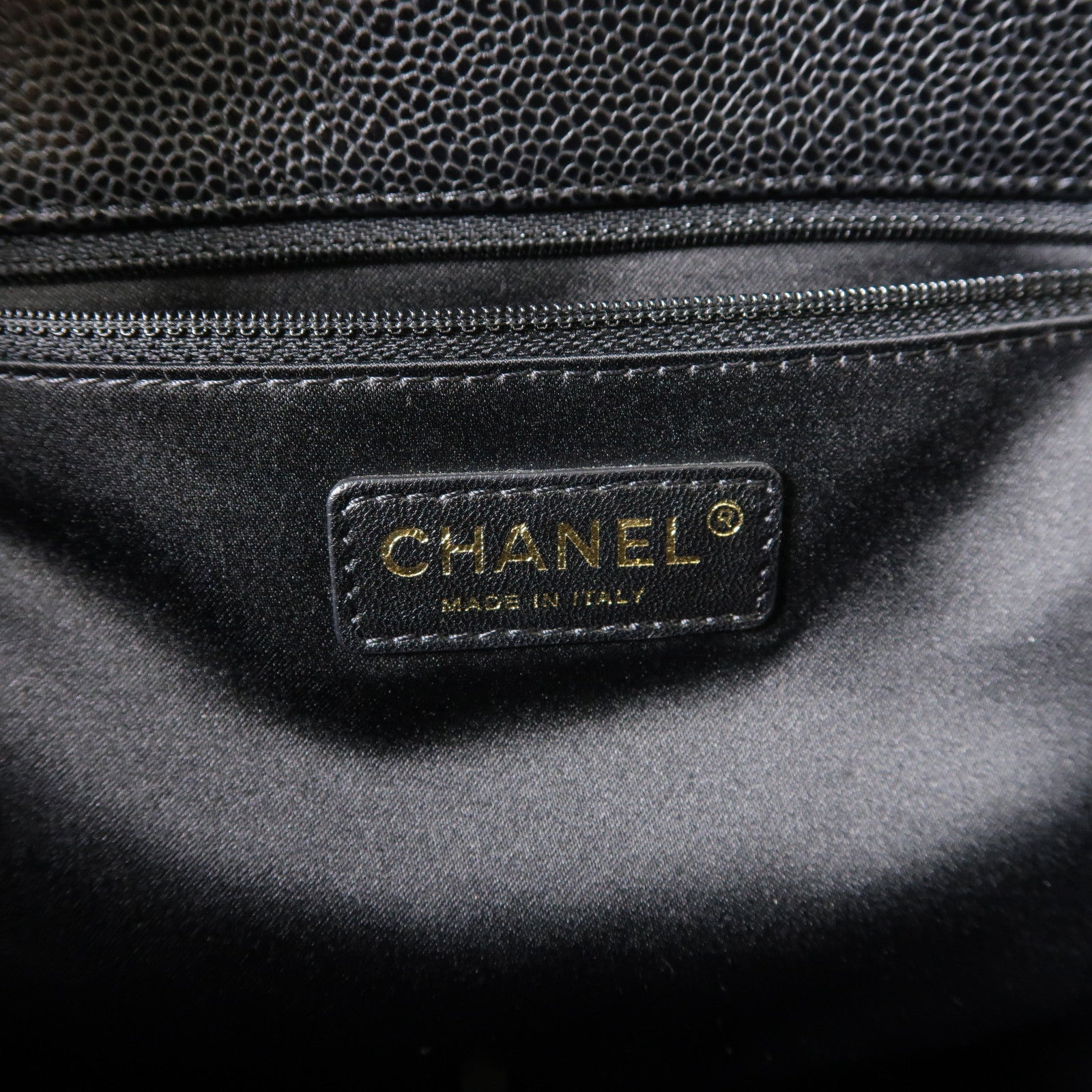 CHANEL 菱格Caviar皮革PST Petite Shopping Tote Bag 金扣肩背袋黑色