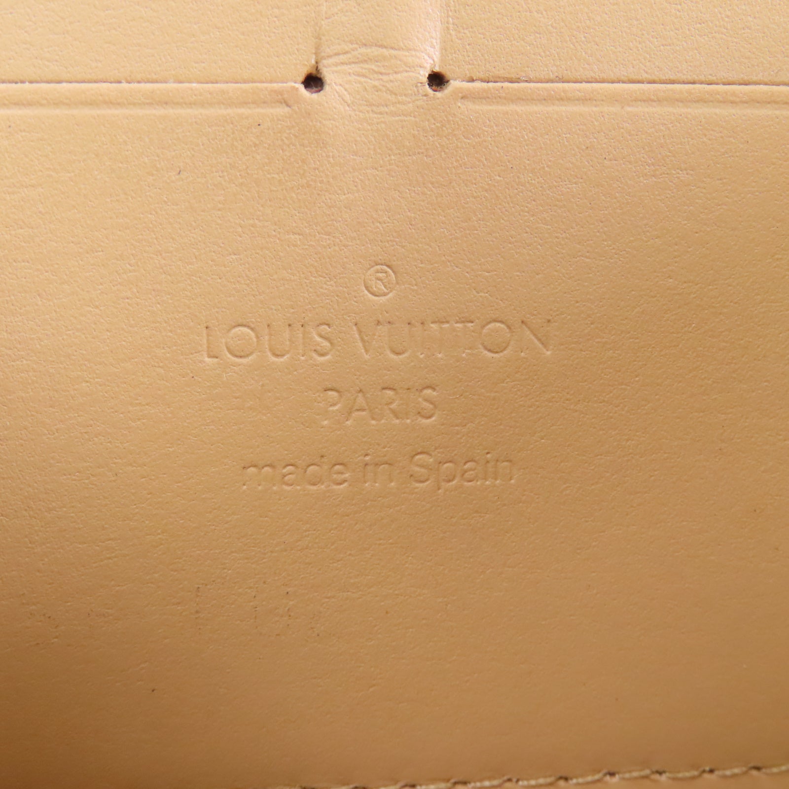 LOUIS VUITTON Vernis Zipped Long Wallet金扣長錢包杏色