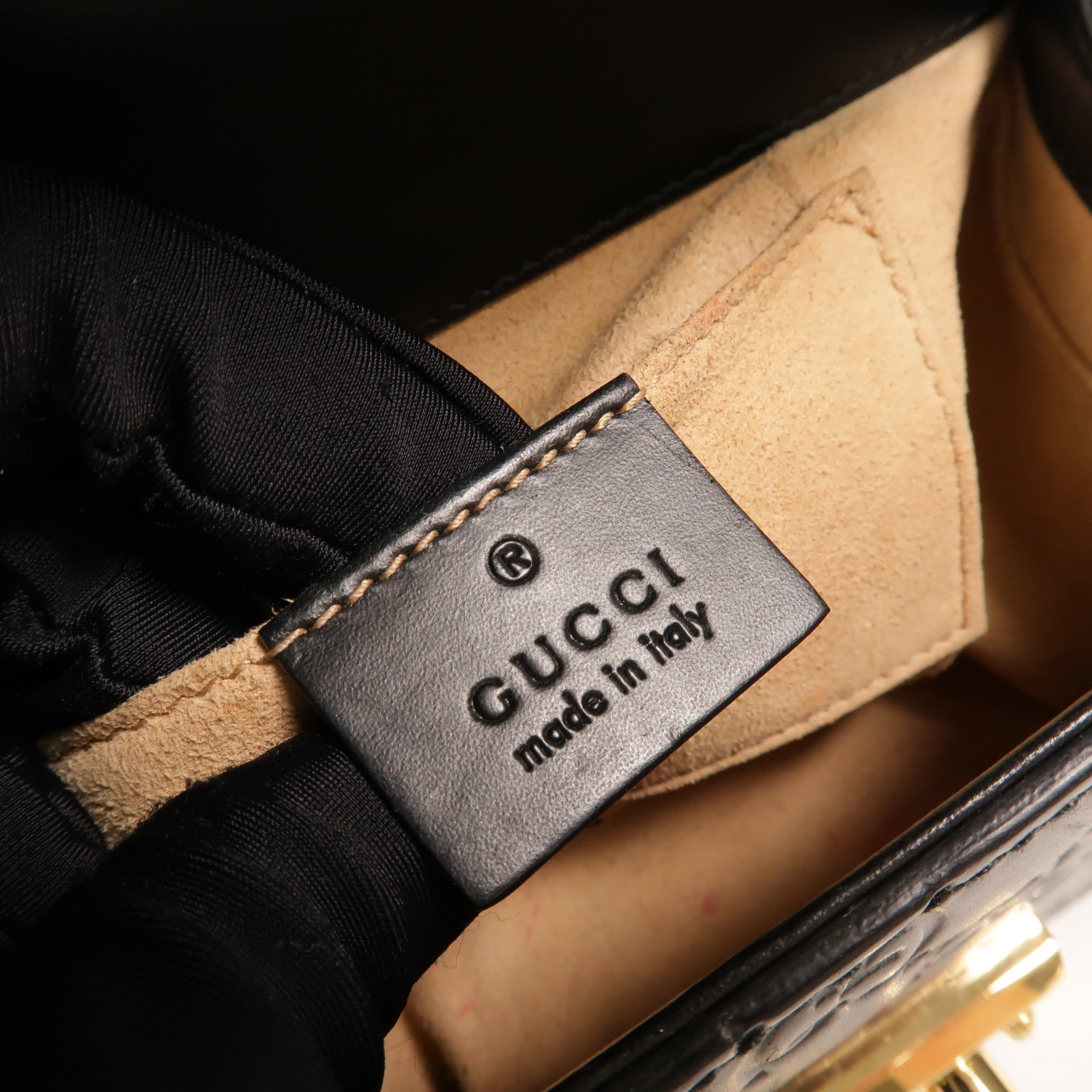GUCCI 牛皮皮革Padlock Small金扣鏈帶肩背袋