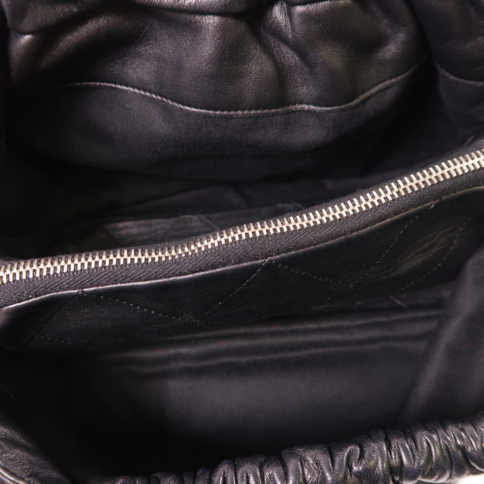 CHANEL 羊皮皮革Shoulder Bag銀扣肩背袋