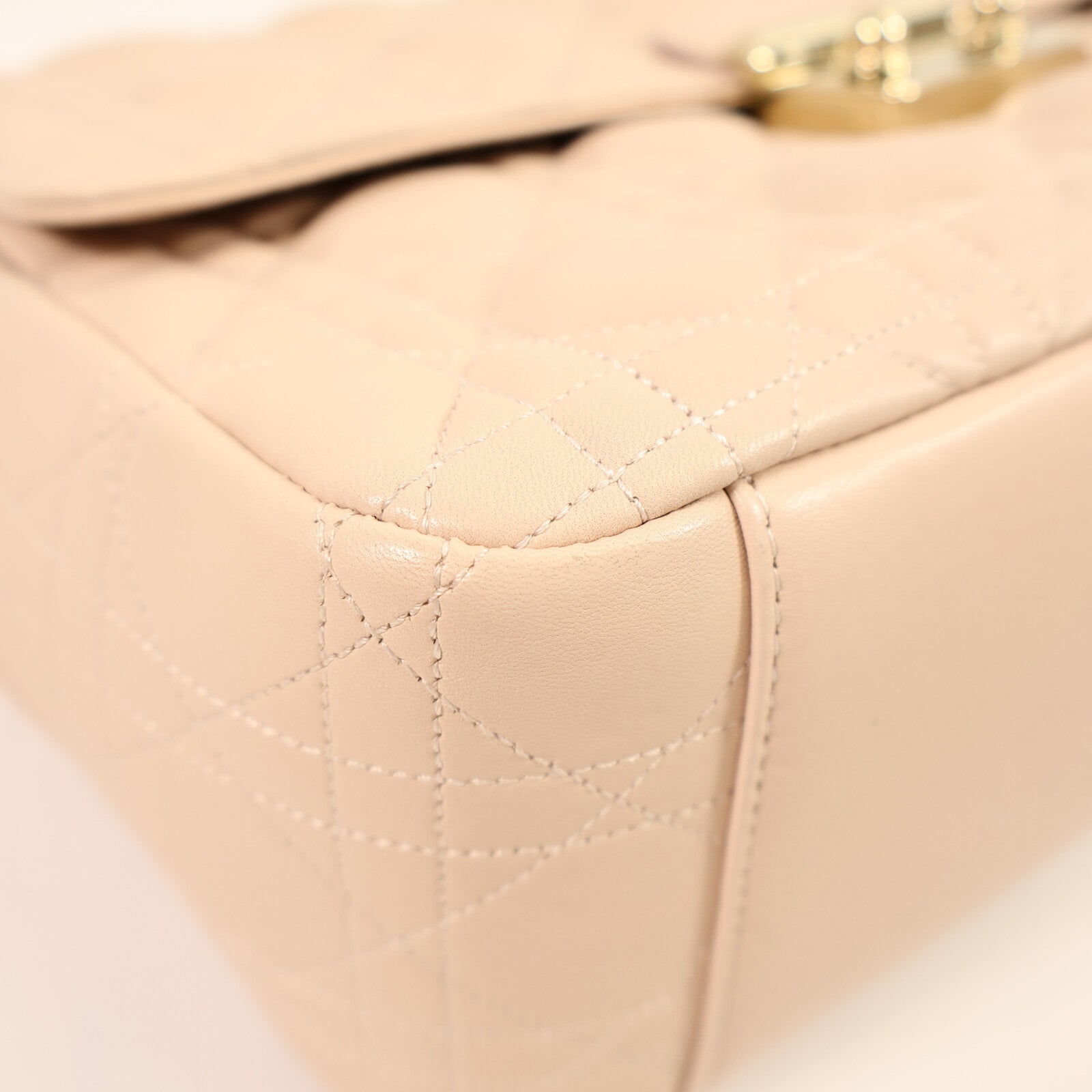 Dior 羊皮皮革Miss Dior Medium Flap Bag鏈帶肩背袋