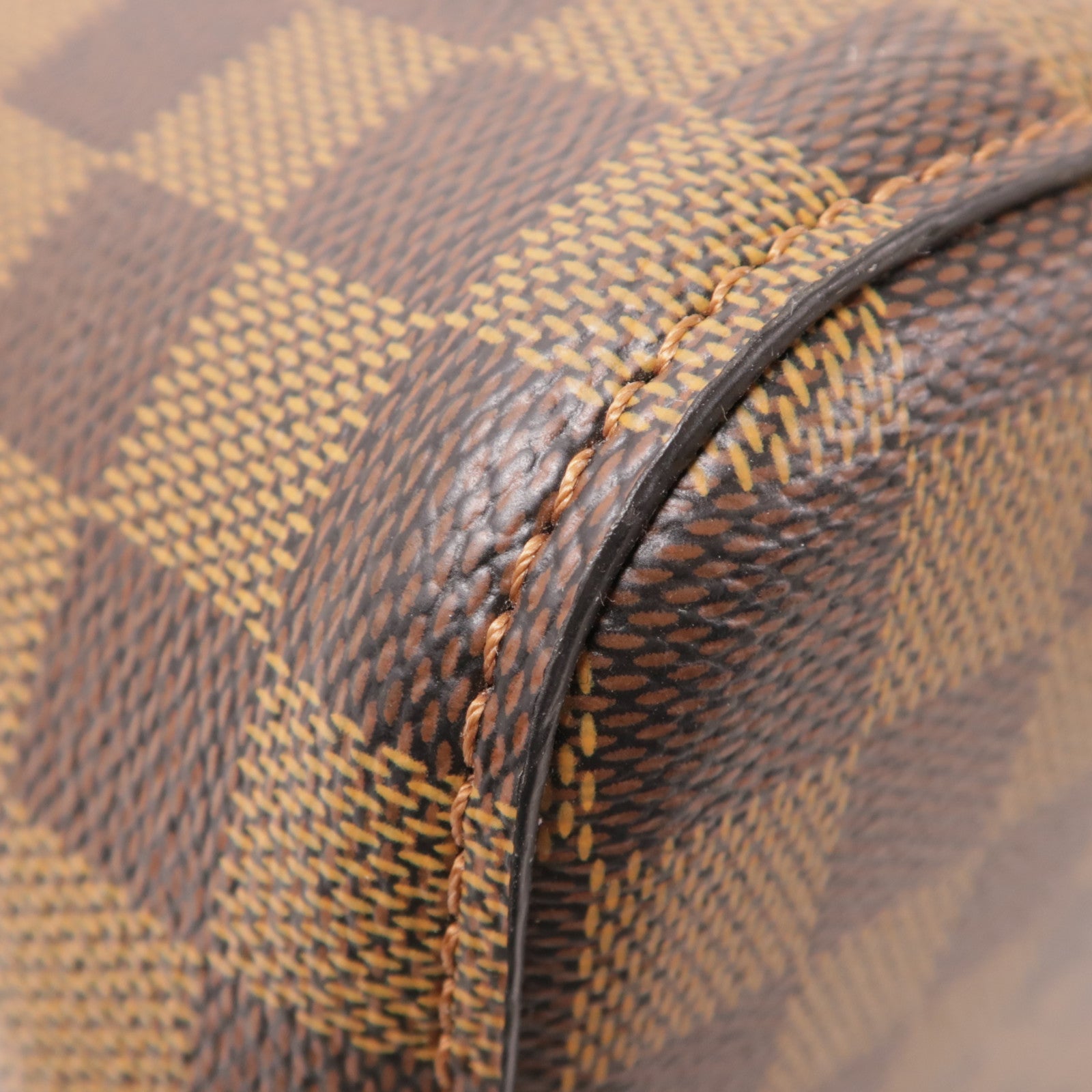 LOUIS VUITTON Damier NeoNoe金扣肩背袋