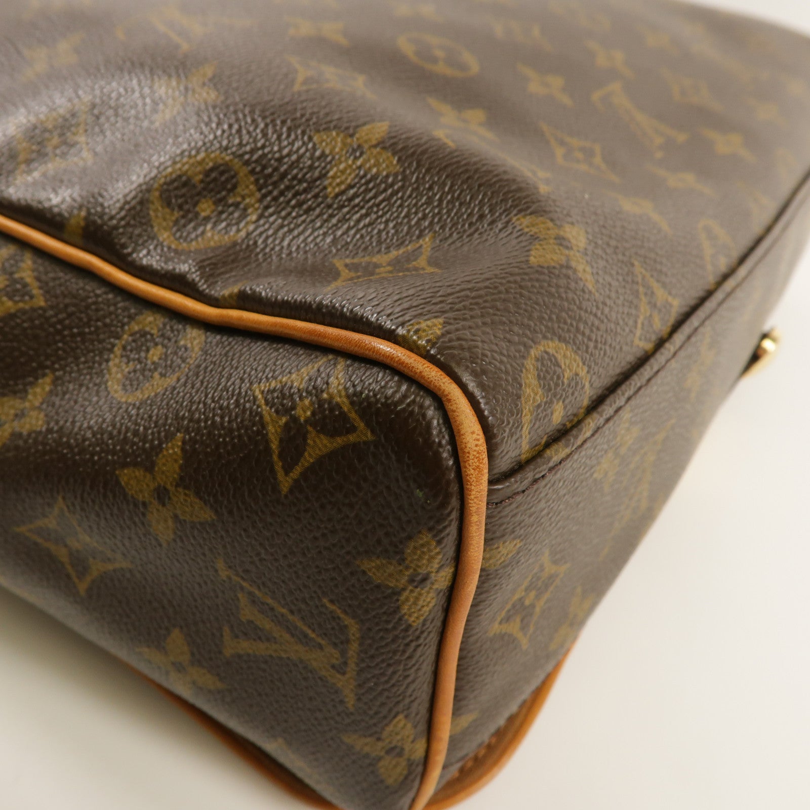 LOUIS VUITTON Monogram Abbesses金扣肩背袋