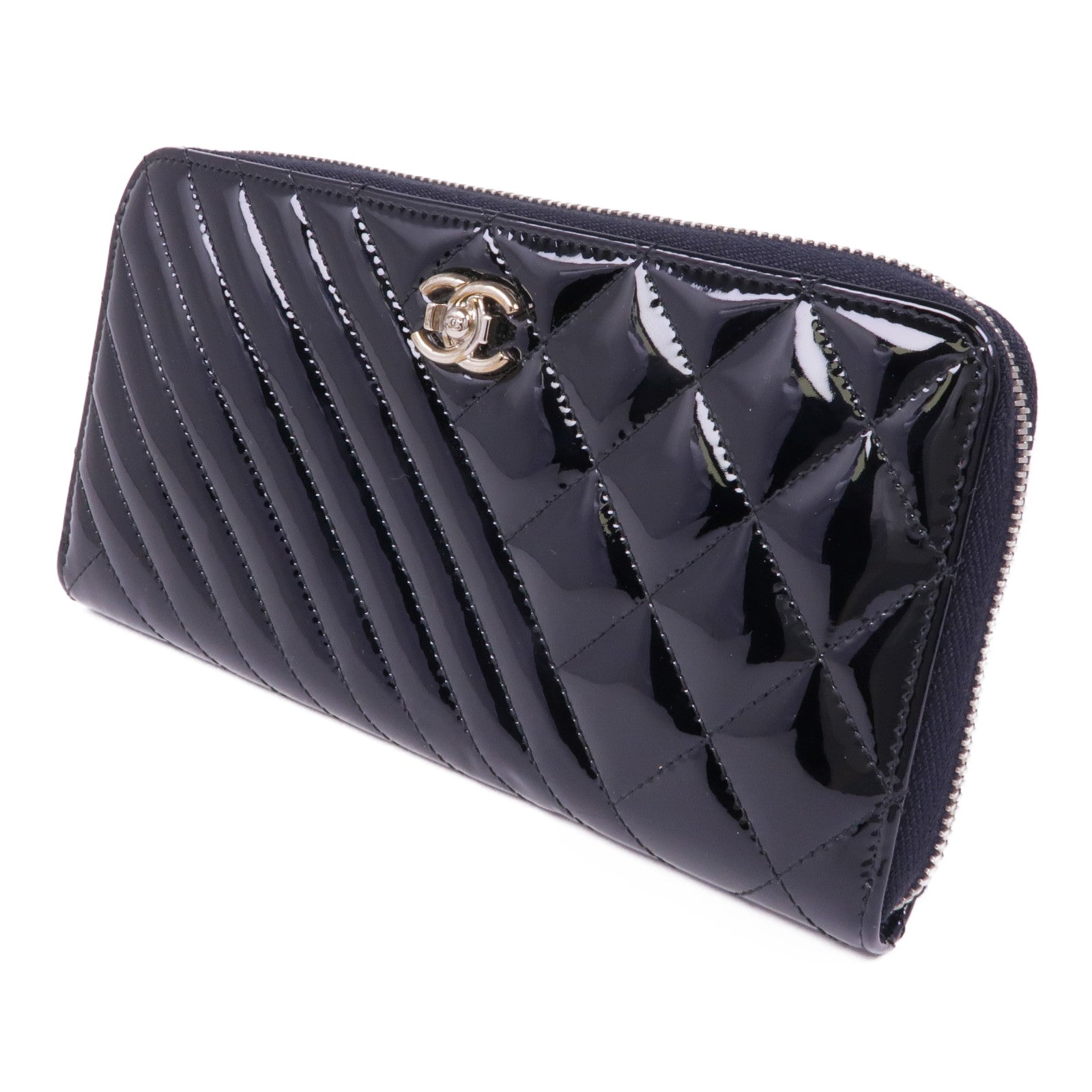 CHANEL 漆皮皮革Round Long Wallet銀扣長錢包