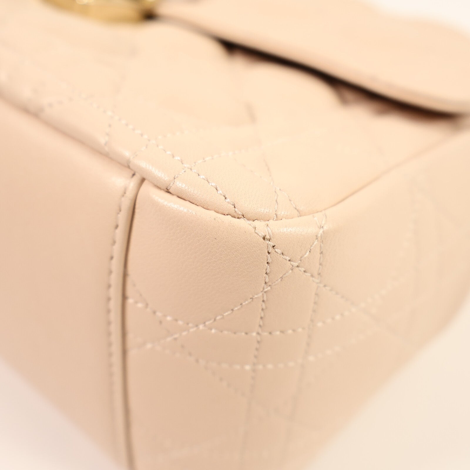 Dior 羊皮皮革Miss Dior Medium Flap Bag鏈帶肩背袋