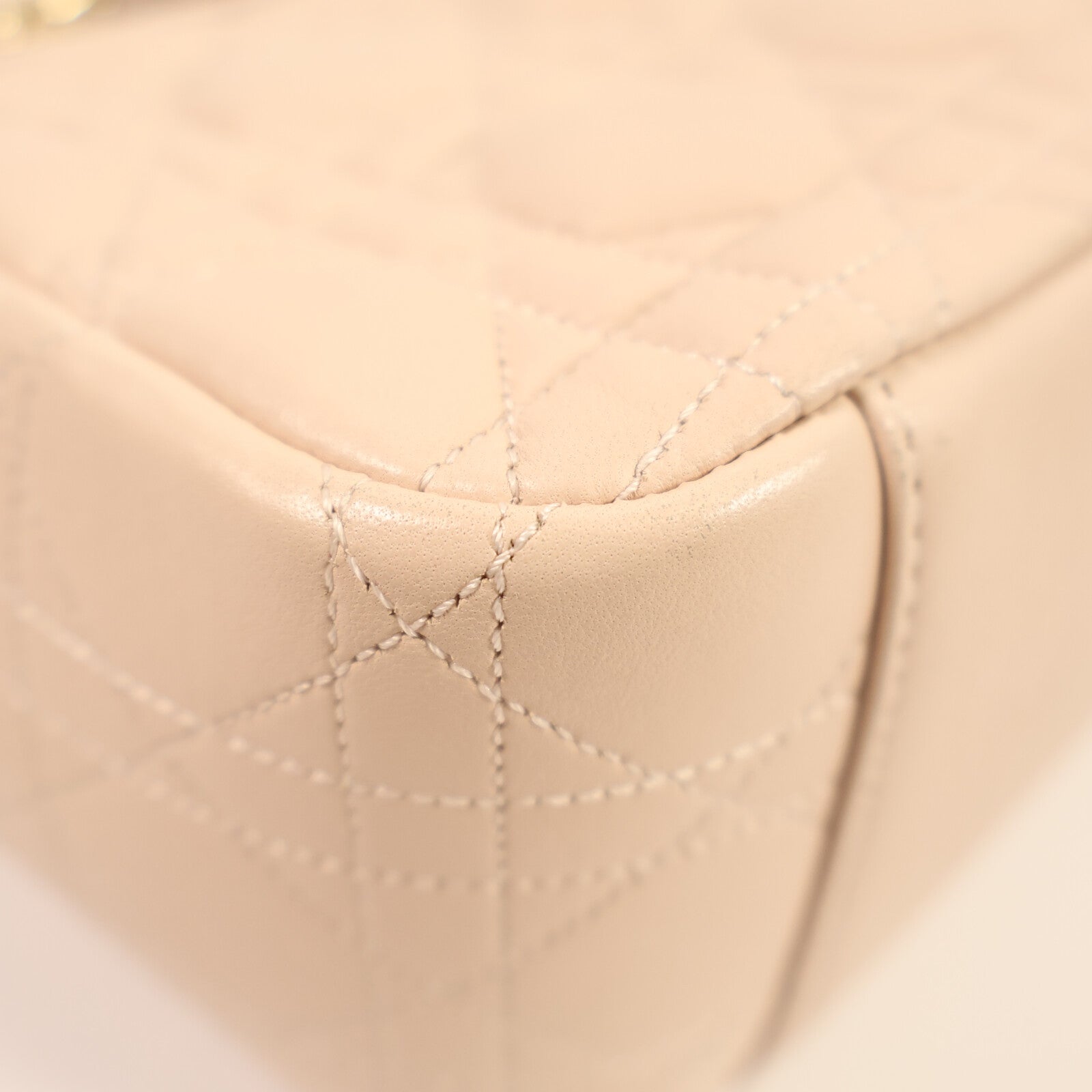 Dior 羊皮皮革Miss Dior Medium Flap Bag鏈帶肩背袋