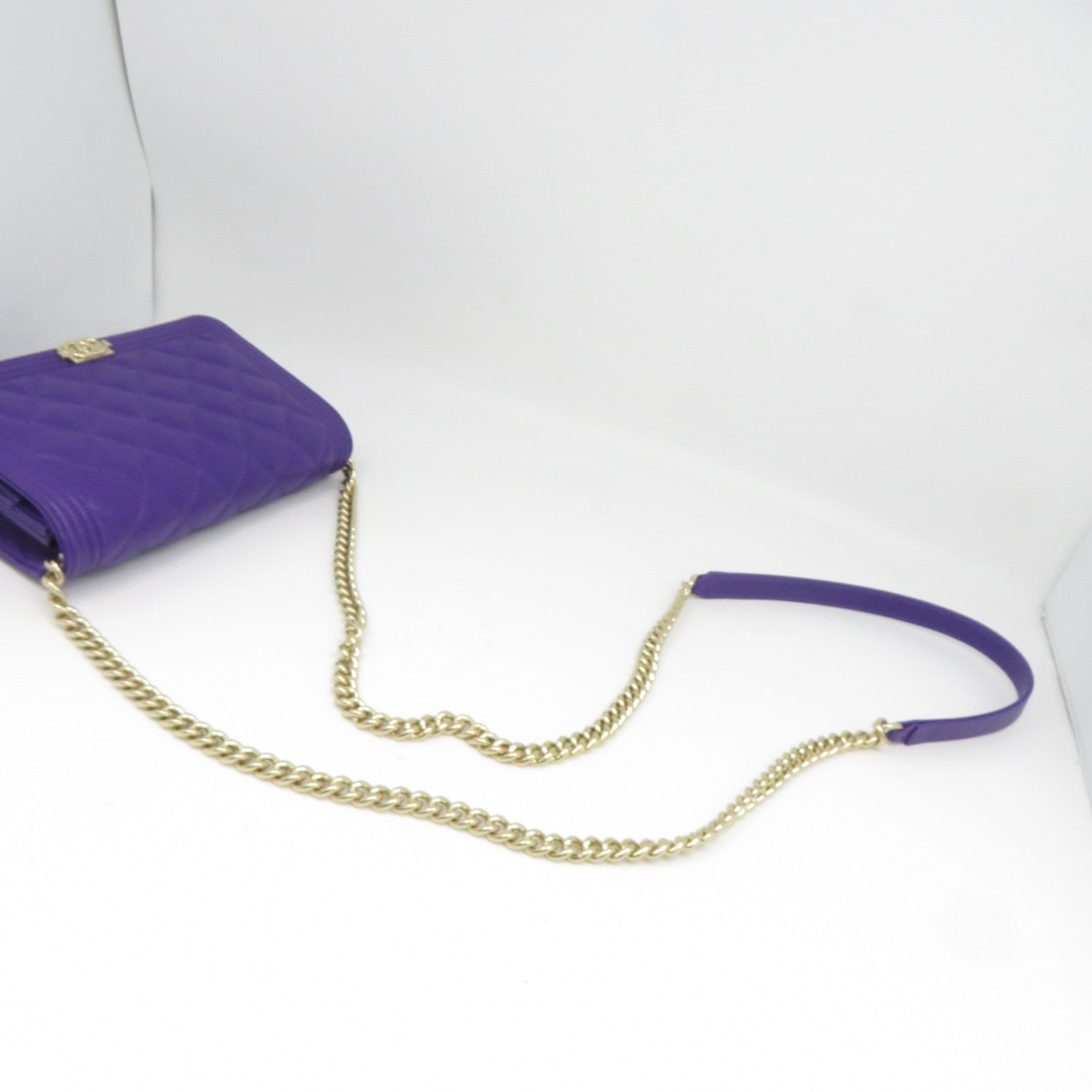 CHANEL 【激減優惠】菱格羊皮皮革Boy Shoulder Bag金扣鏈帶肩背袋紫色