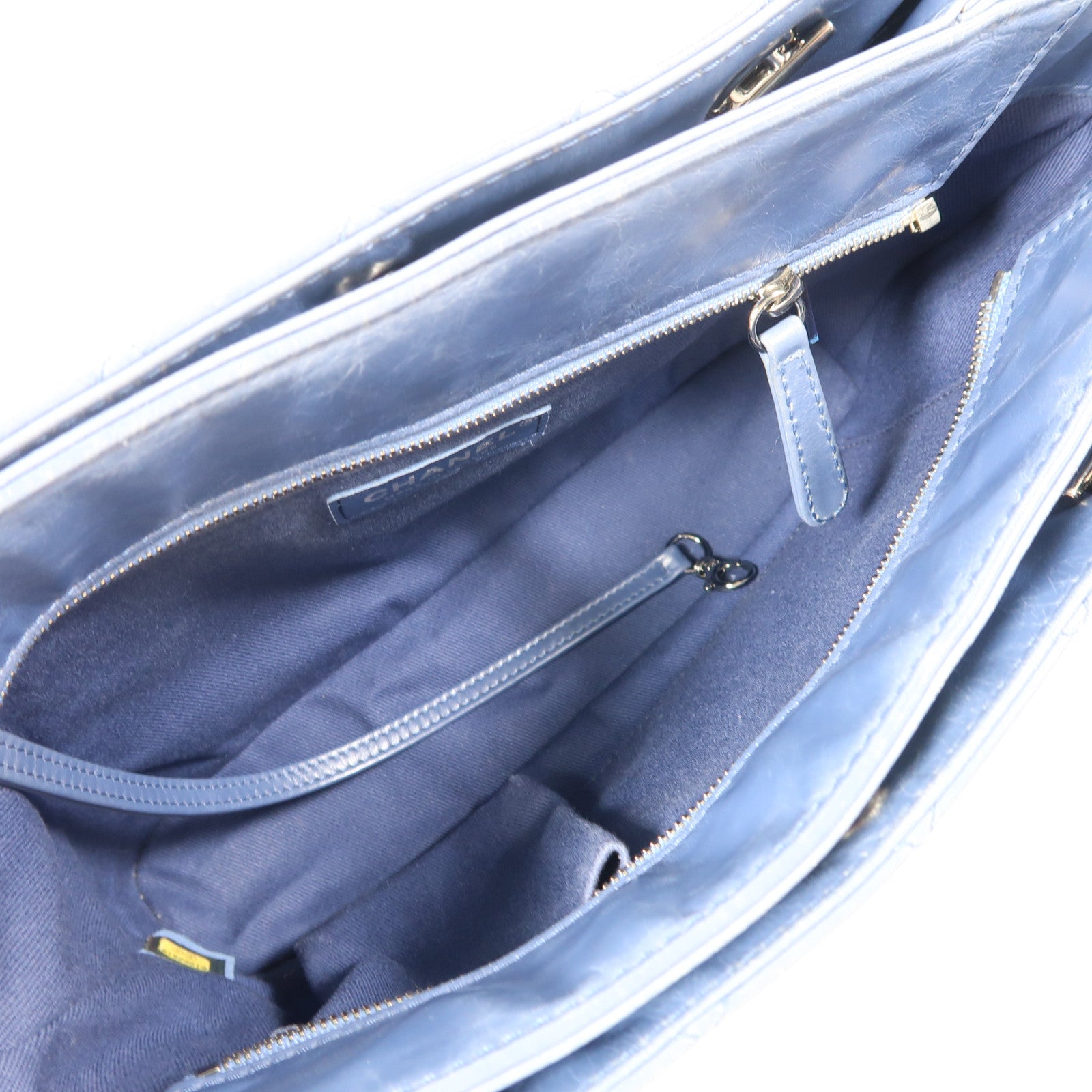 CHANEL 牛皮皮革Shoulder Bag銀扣肩背袋