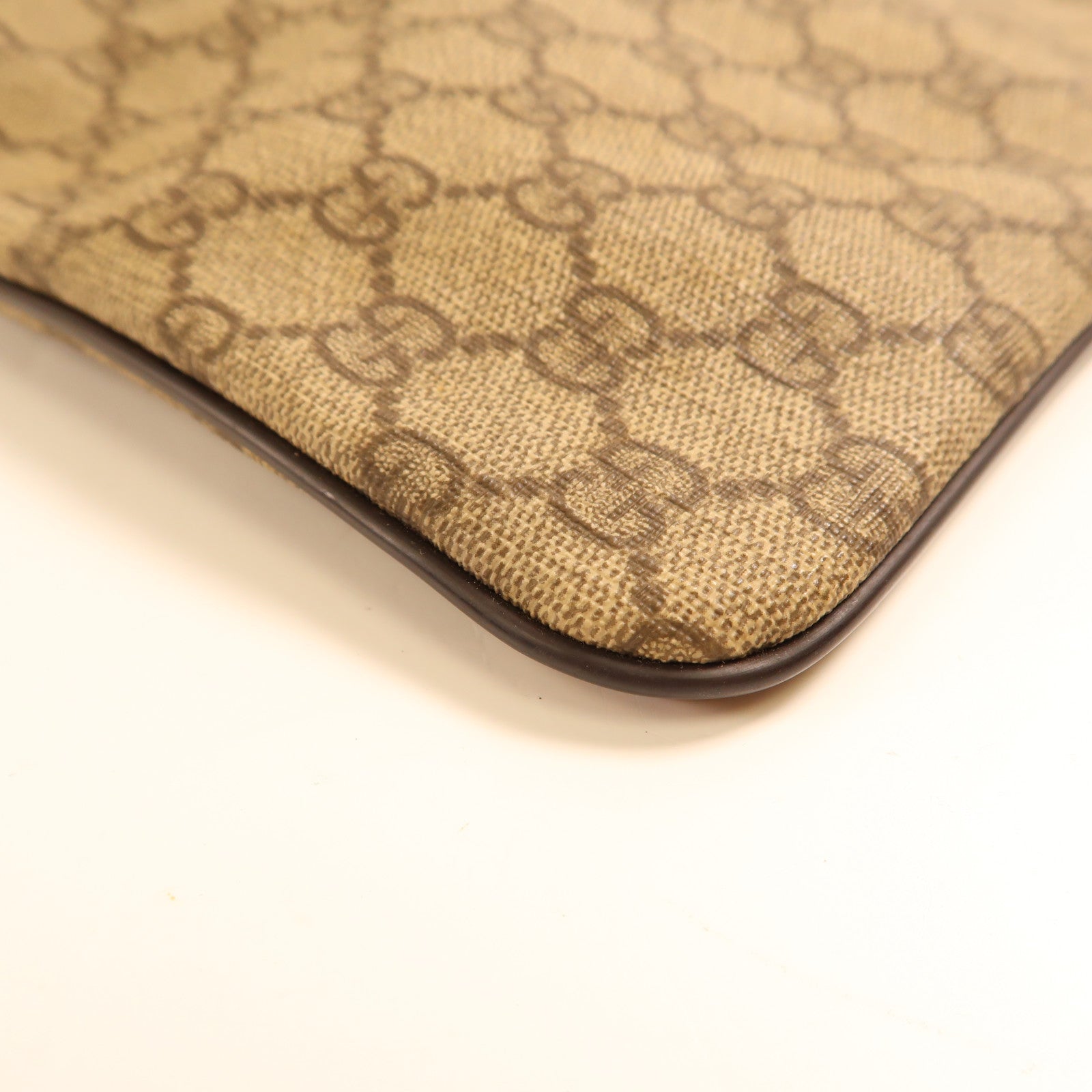 GUCCI 塗層帆布Shoulder Bag銀扣肩背袋