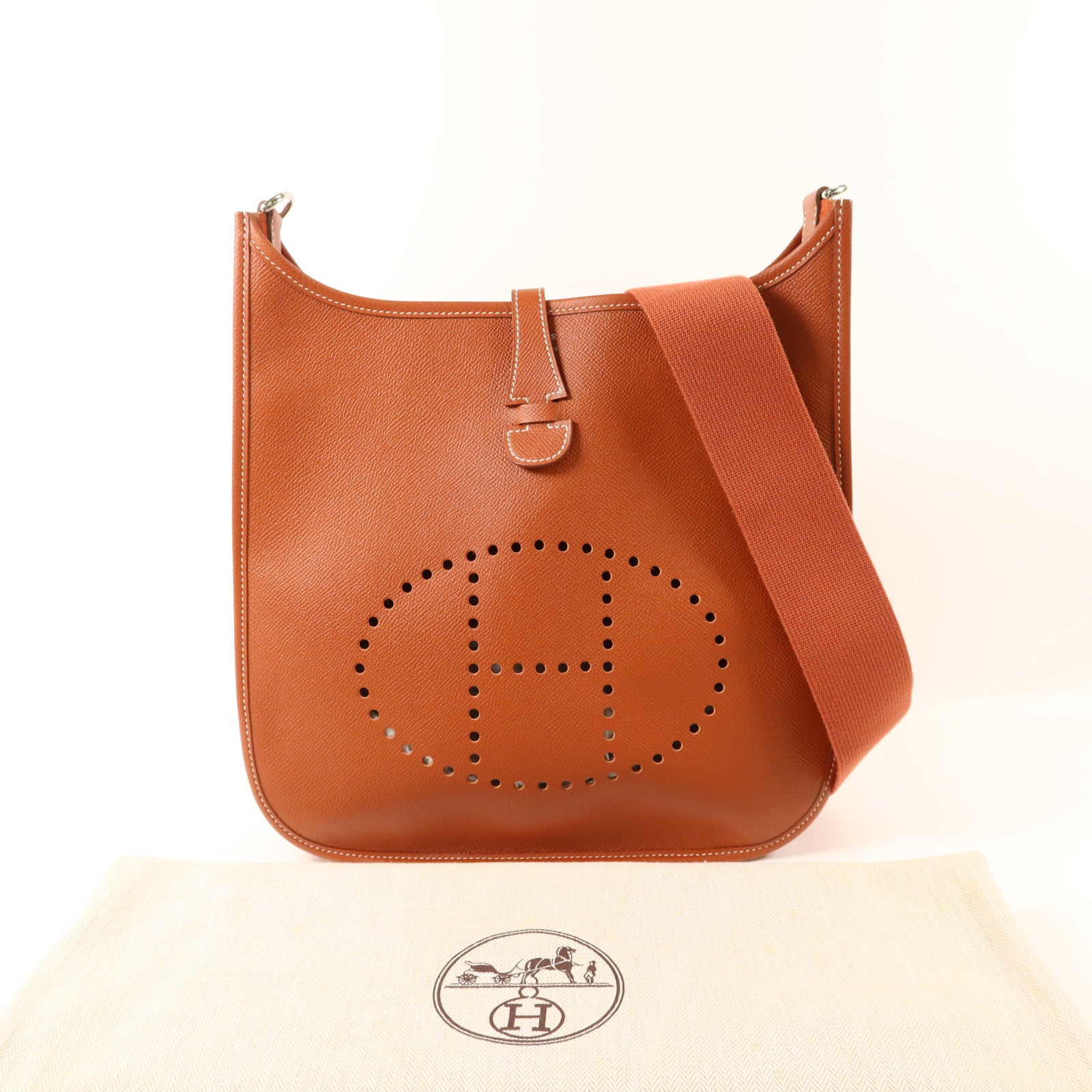 HERMES Epsom皮革Evelyne PM銀扣肩背袋Brique