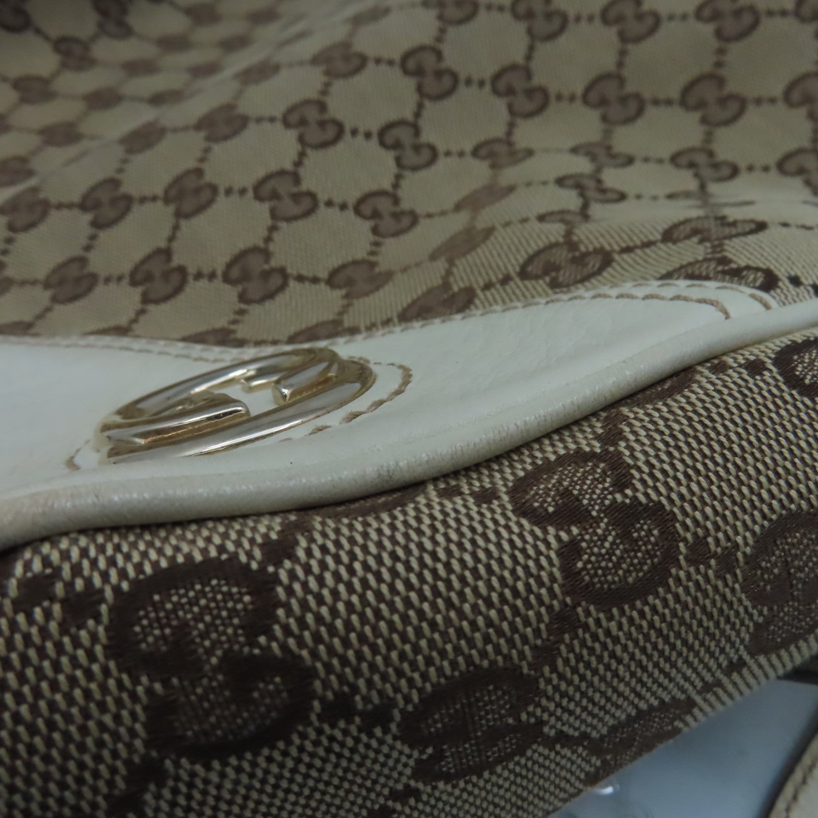 GUCCI 帆布/牛皮皮革Shoulder Bag金扣肩背袋白色