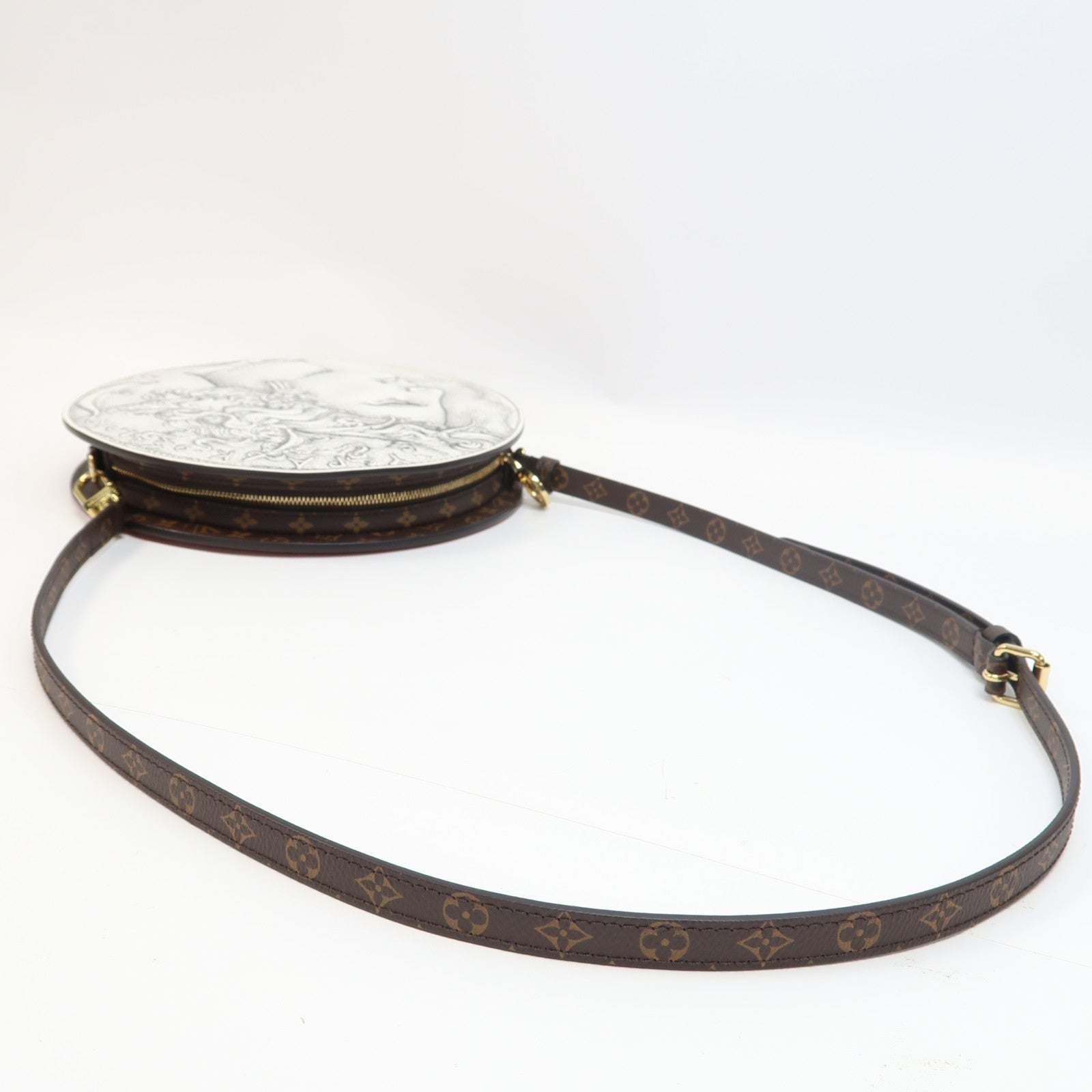 LOUIS VUITTON 塗層帆布Fornasetti Pochette Tete金扣肩背袋白色/紅色