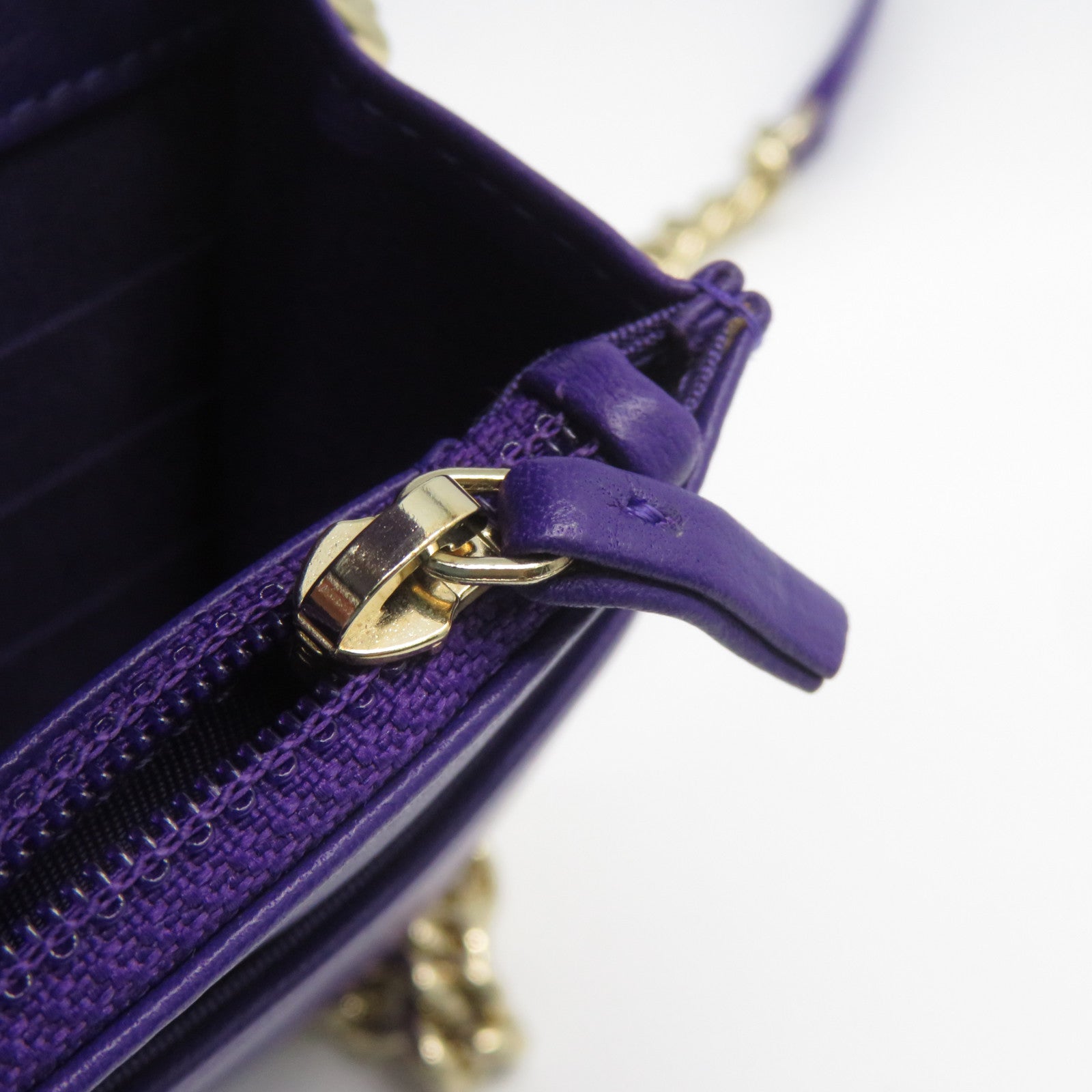 CHANEL 【激減優惠】菱格羊皮皮革Boy Shoulder Bag金扣鏈帶肩背袋紫色