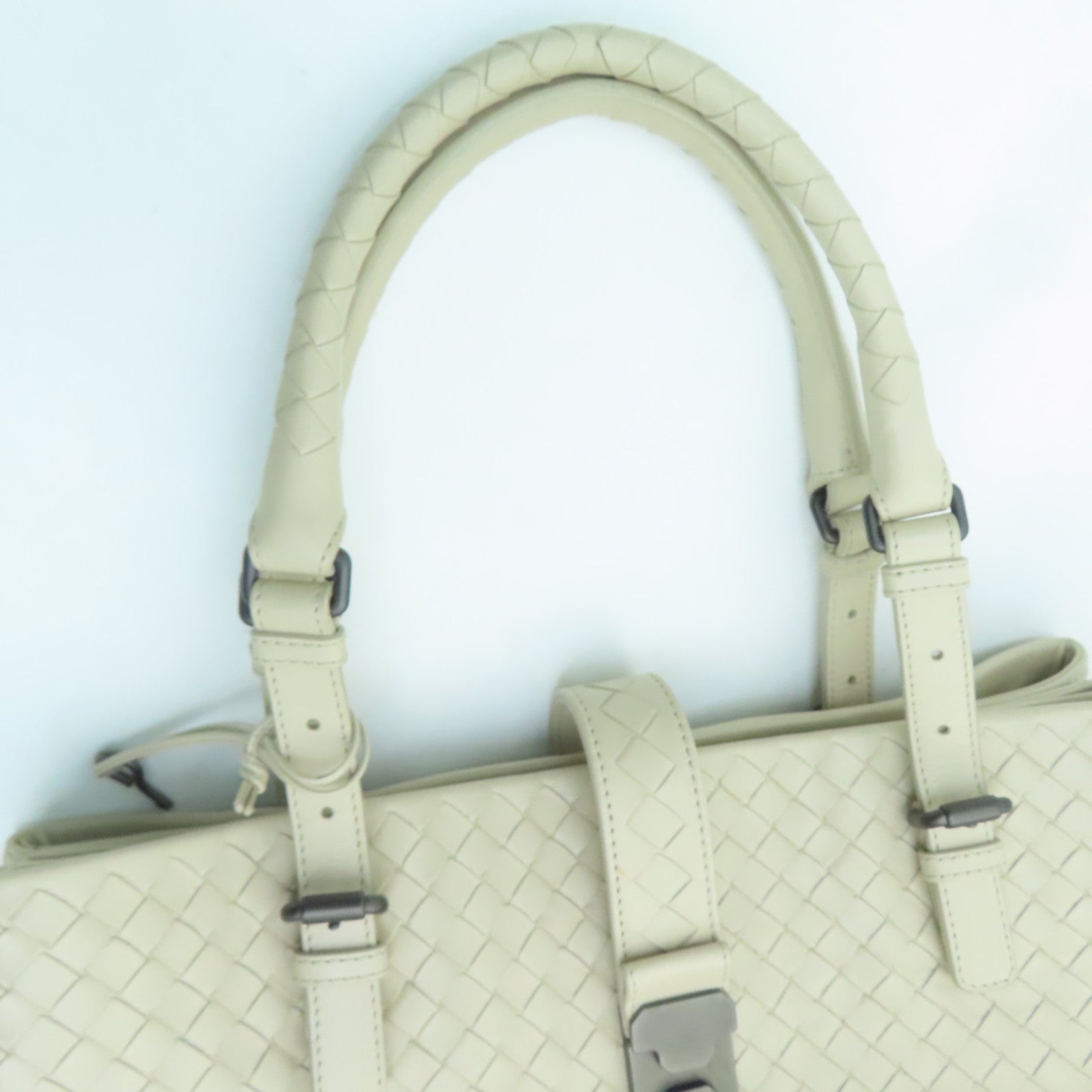 BOTTEGA VENETA Textured Leather Shoulder Bag Beige