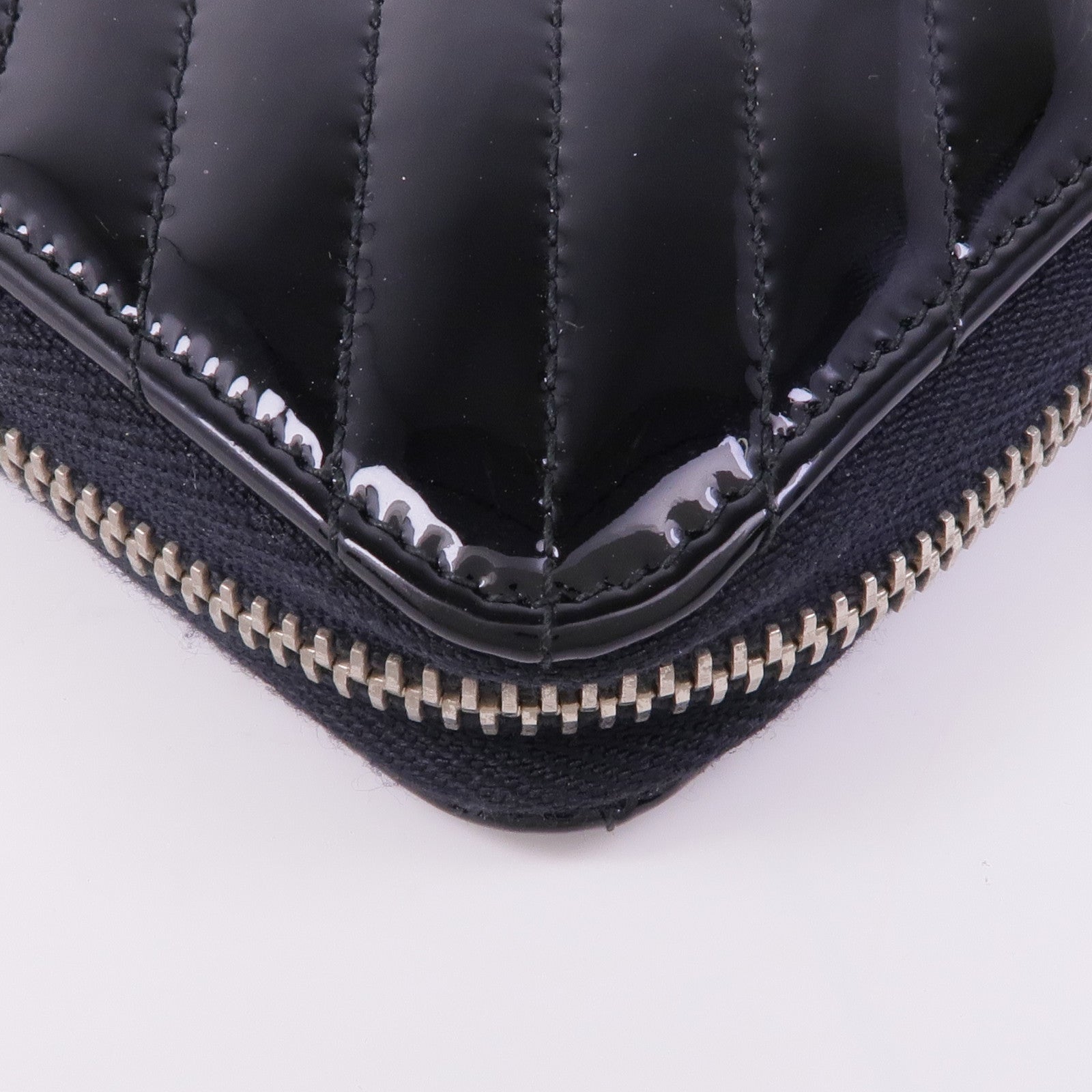 CHANEL 漆皮皮革Round Long Wallet銀扣長錢包