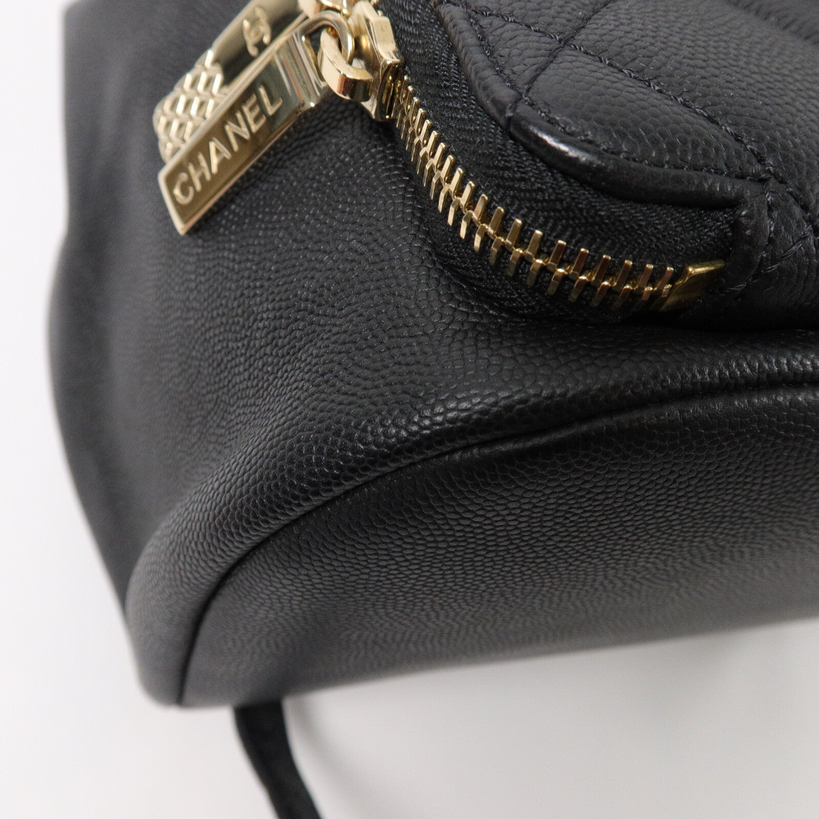 CHANEL 牛皮皮革Business Affinity Backpack鏈帶背包