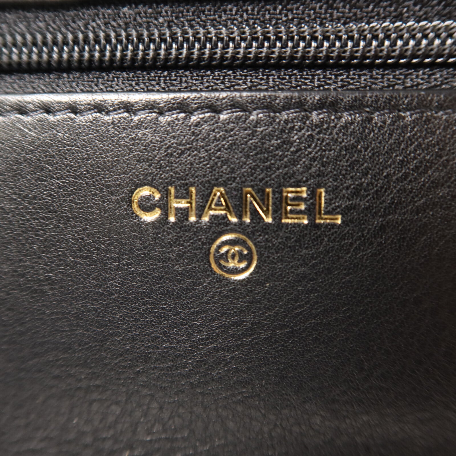 CHANEL 牛皮皮革Wallet On Chain金扣鏈帶肩背袋