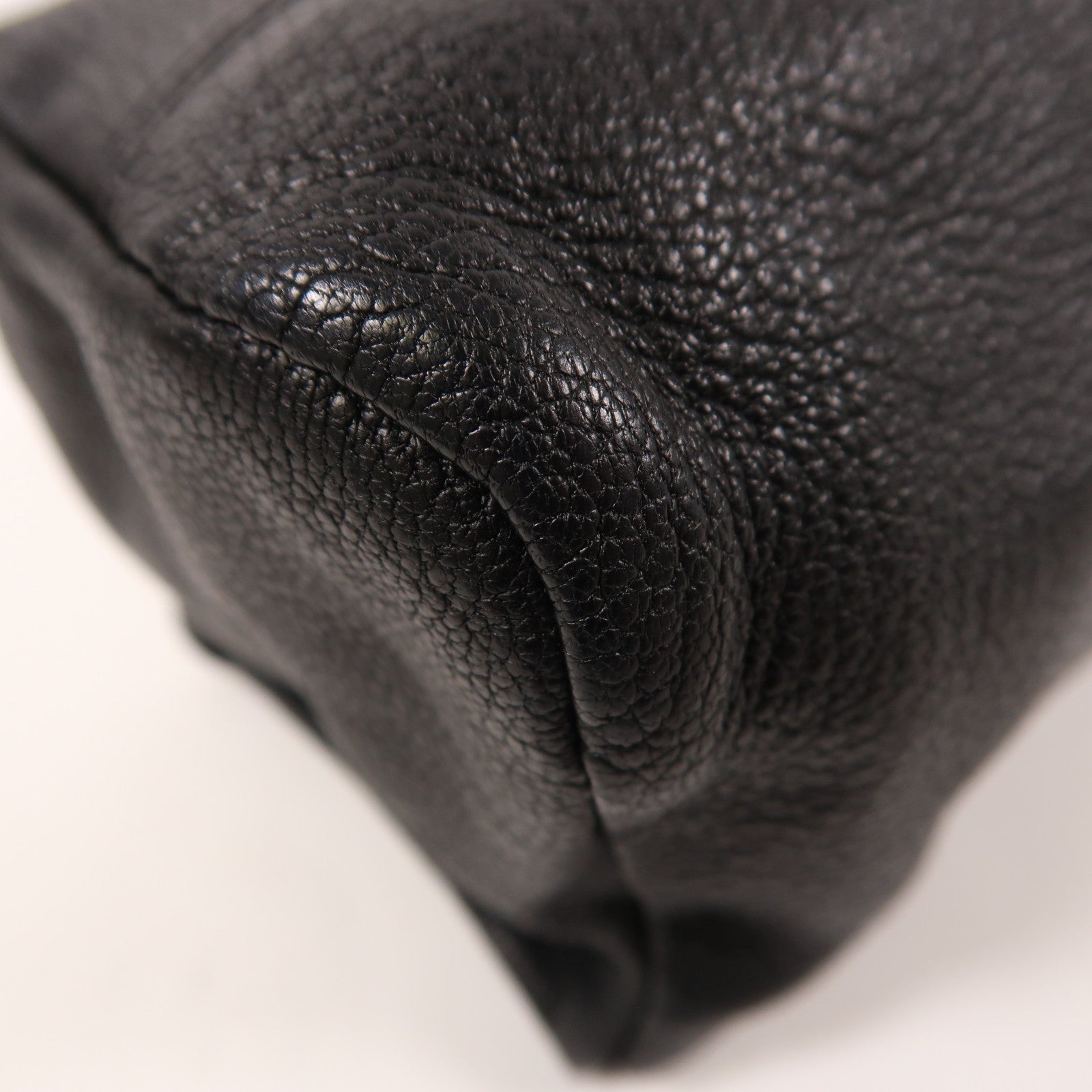 GIVENCHY 牛皮皮革Pandora Clutch銀扣手拿包