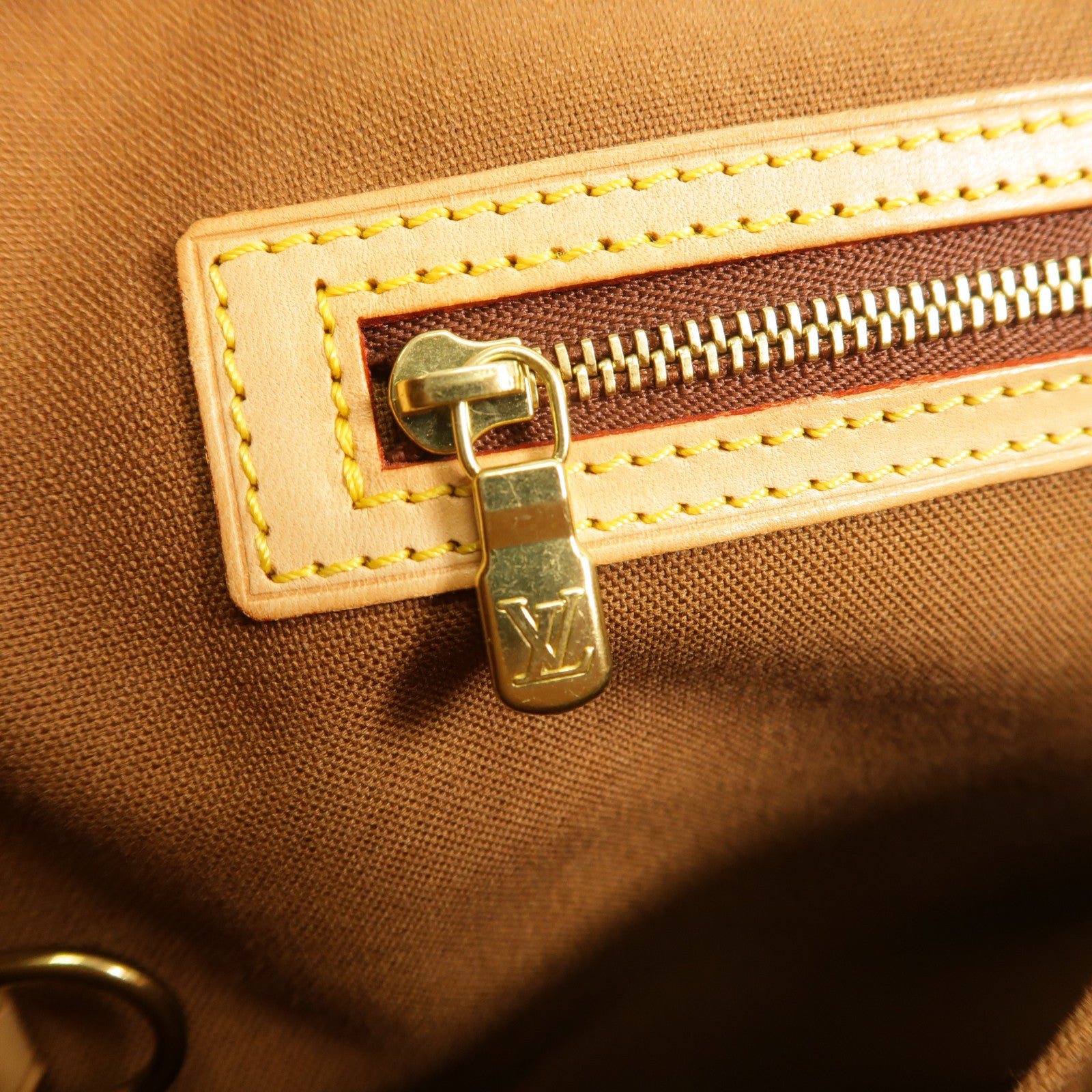 LOUIS VUITTON Monogram Abbesses金扣肩背袋