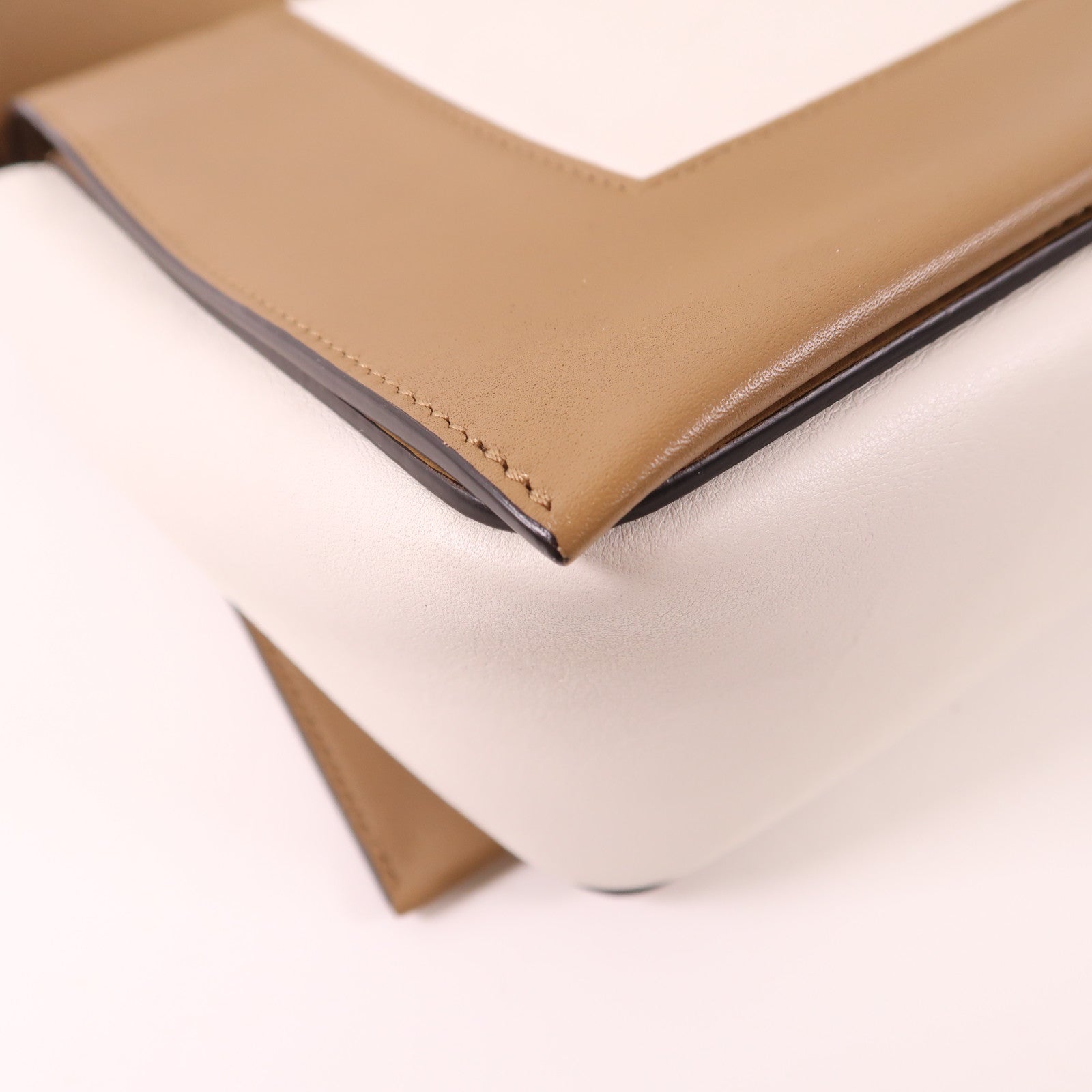 CELINE 牛皮皮革Frame Bag金扣肩背袋