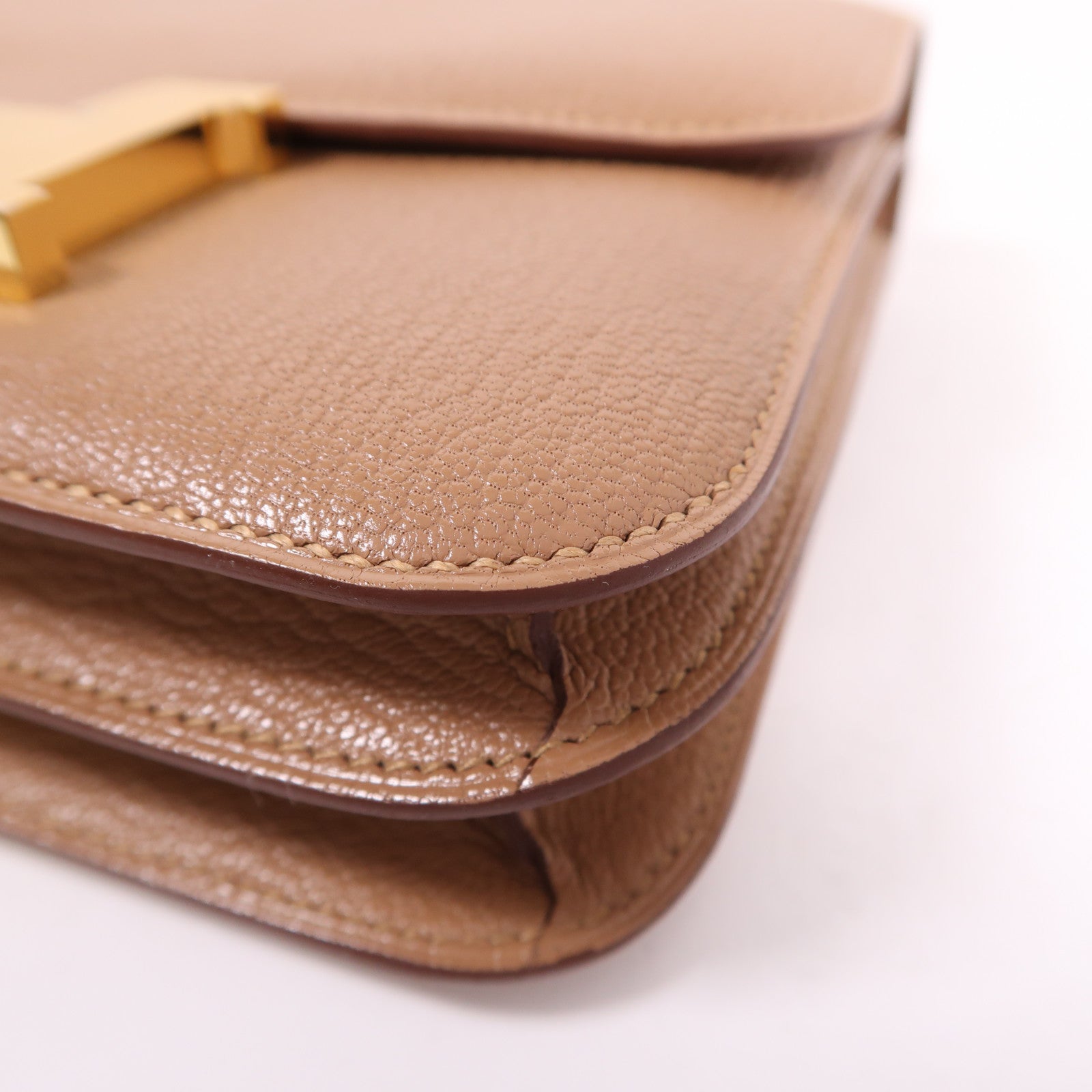 HERMES Chevre皮革Constance Mini金扣肩背袋