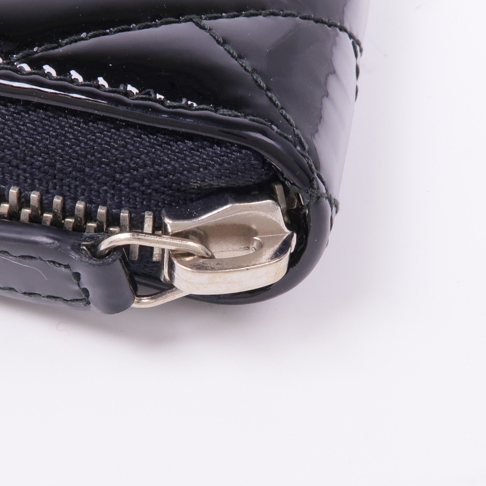 CHANEL 漆皮皮革Round Long Wallet銀扣長錢包