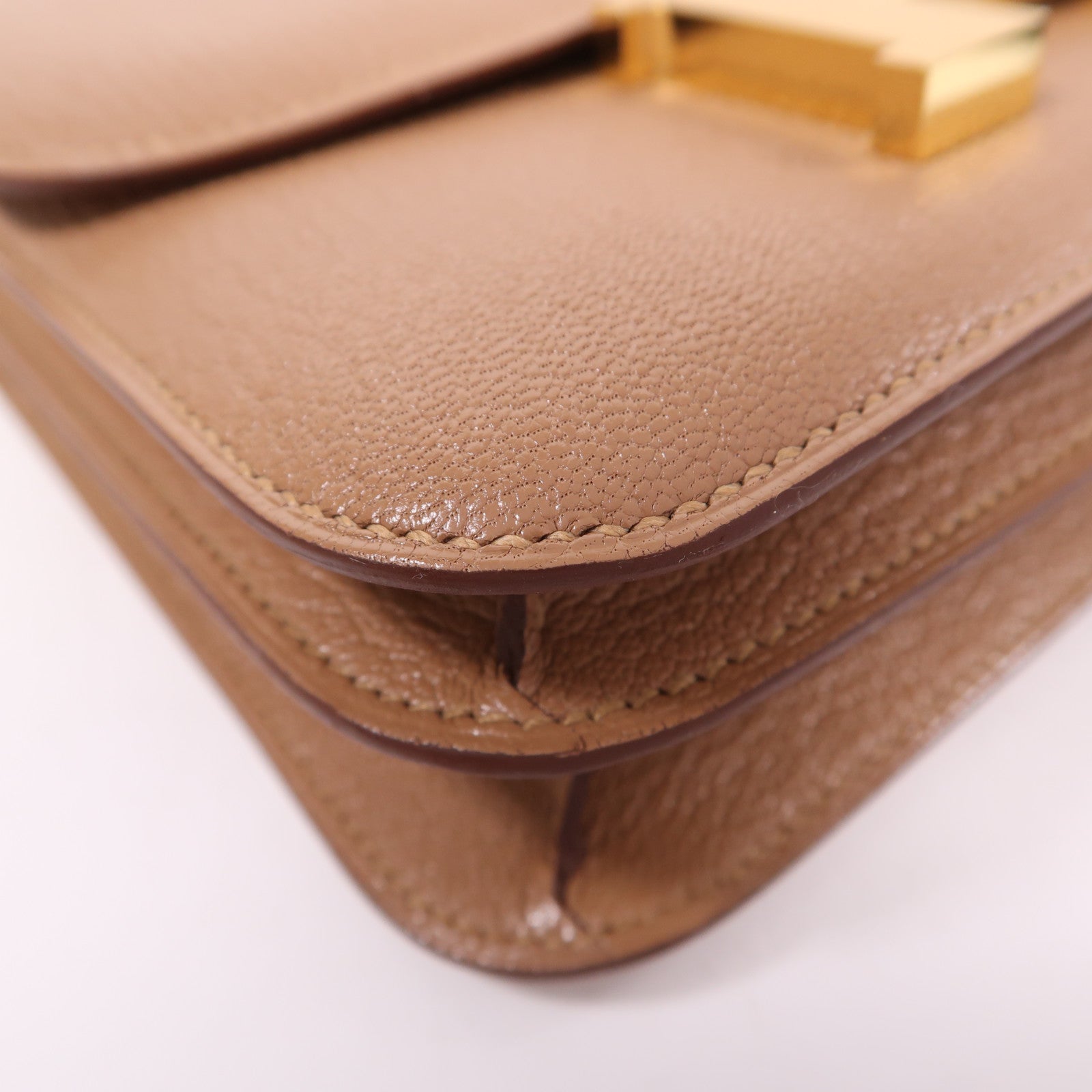 HERMES Chevre皮革Constance Mini金扣肩背袋