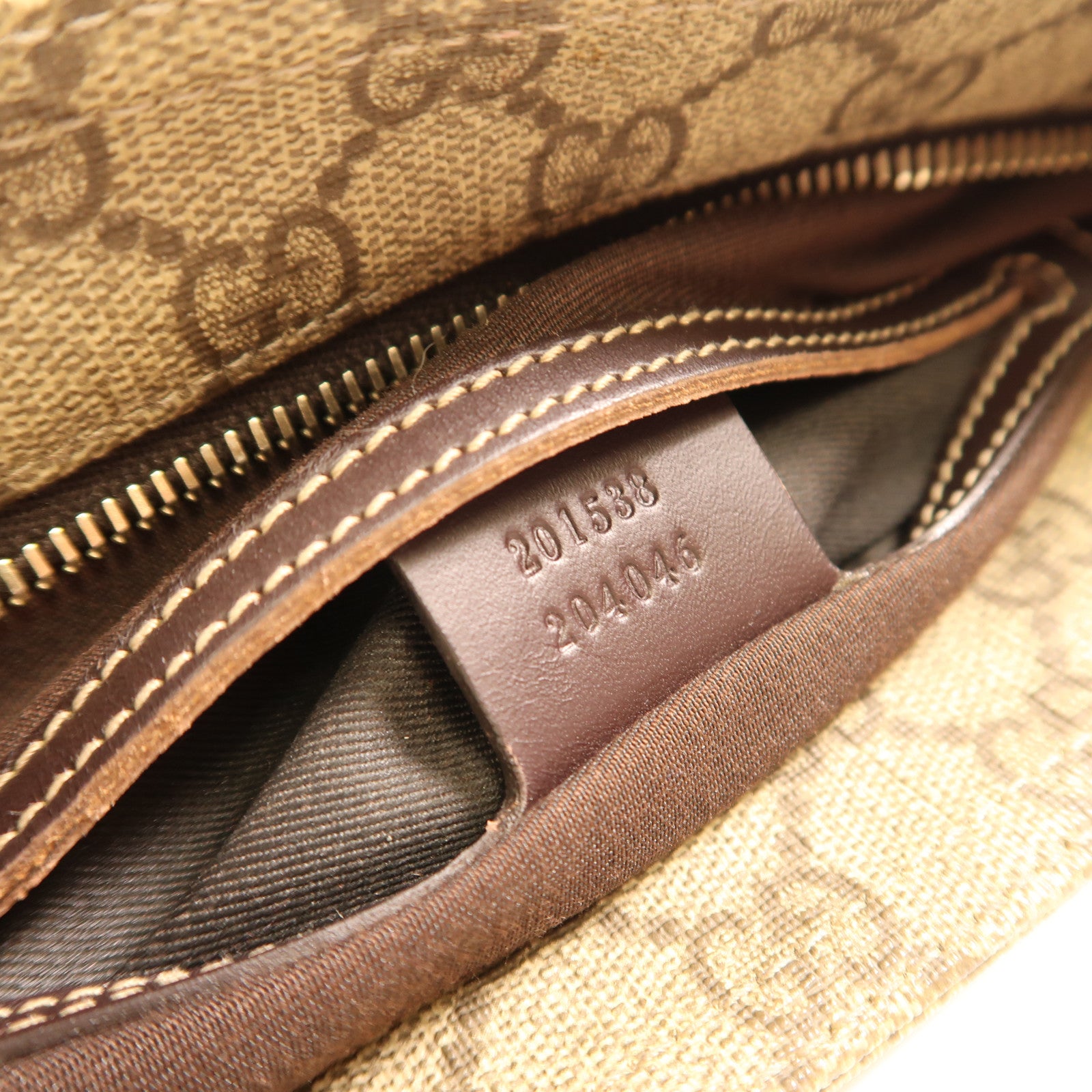 GUCCI 塗層帆布Shoulder Bag銀扣肩背袋