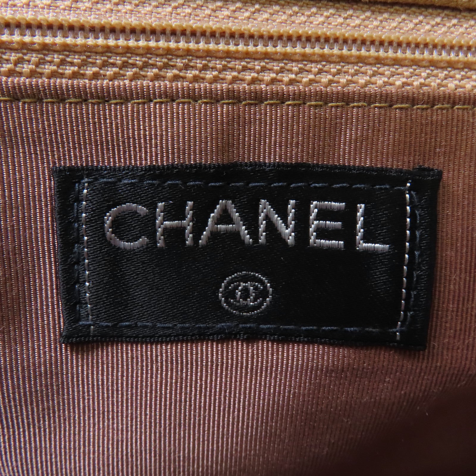 CHANEL 麂皮皮革2.55 Chain Shoulder Bag銀扣鏈帶肩背袋米色