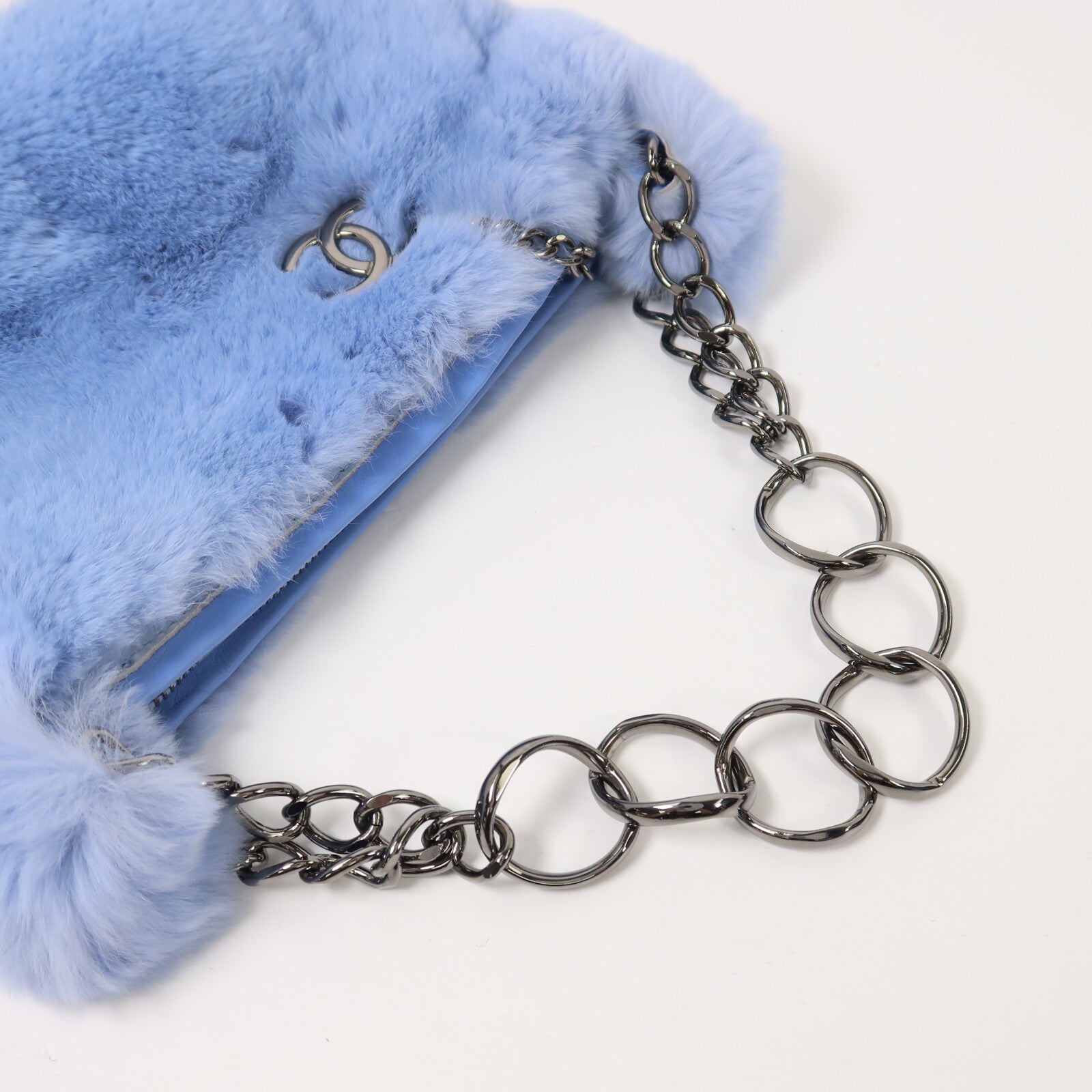 CHANEL 兔毛Vintage Rabbit Fur Chain Hobo鏈帶手挽袋