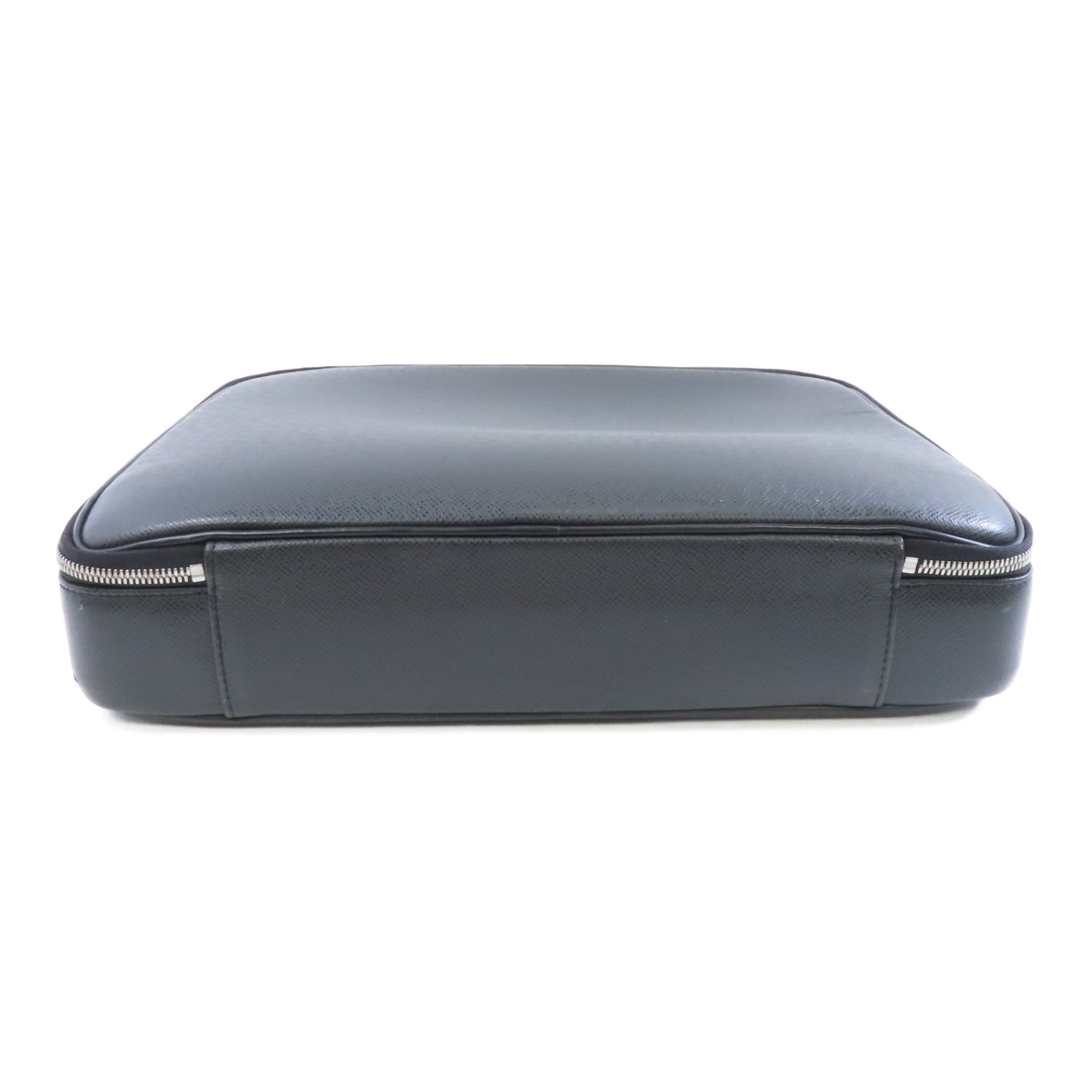 LOUIS VUITTON 【激減優惠】Taiga Computer Case Bag銀扣公事包黑色