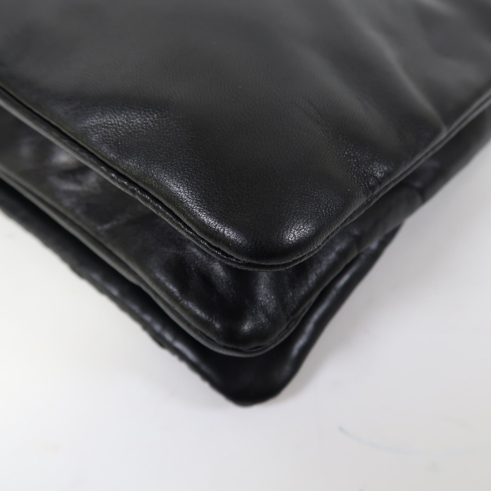 CHANEL 牛皮皮革Shoulder Bag銀扣鏈帶肩背袋黑色
