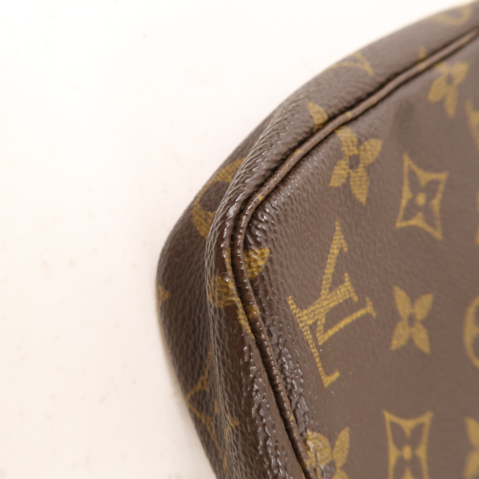 LOUIS VUITTON Monogram Pochette Accessoires金扣手拿包棕色