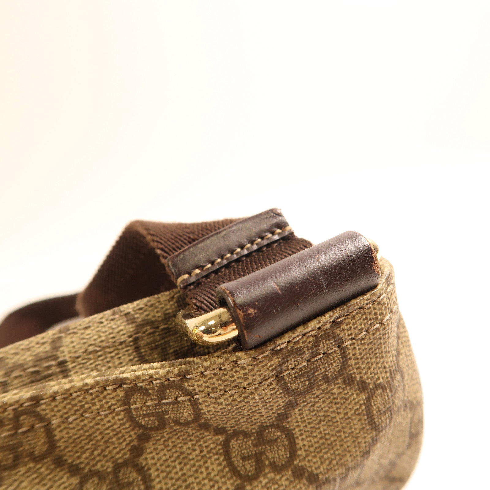 GUCCI 塗層帆布Shoulder Bag銀扣肩背袋