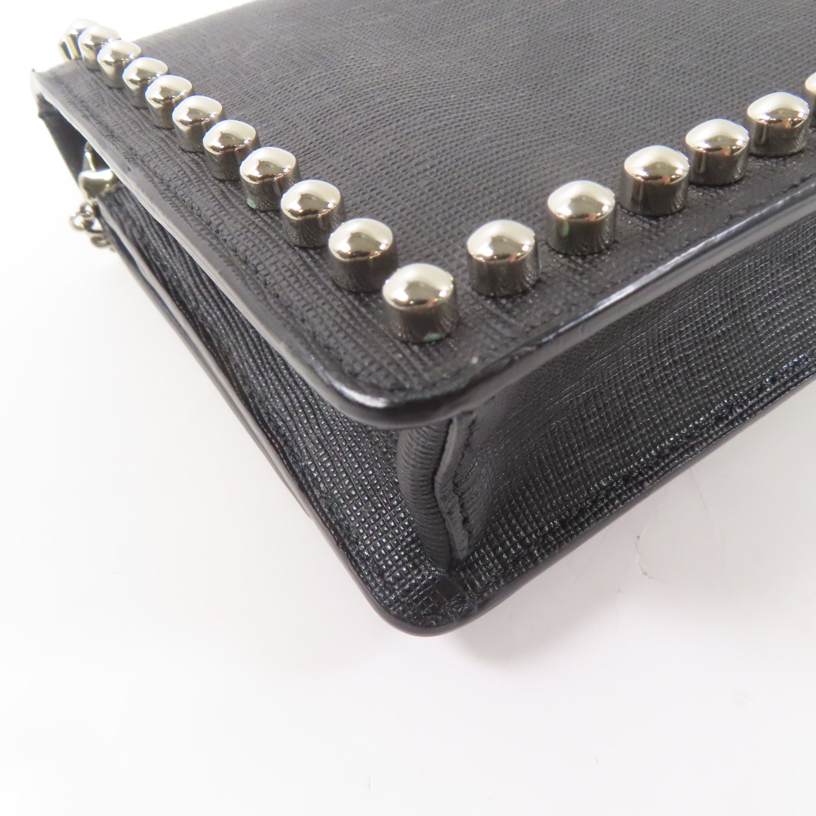 FENDI 牛皮皮革/Fur Karlito Wallet On Chain銀扣鏈帶肩背袋黑色
