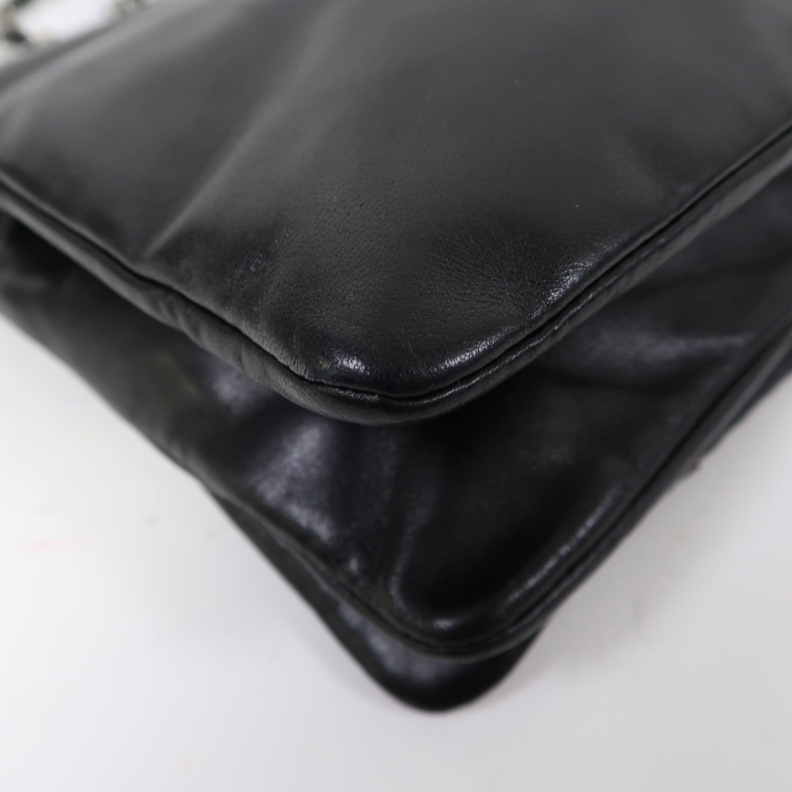 CHANEL 牛皮皮革Shoulder Bag銀扣鏈帶肩背袋黑色