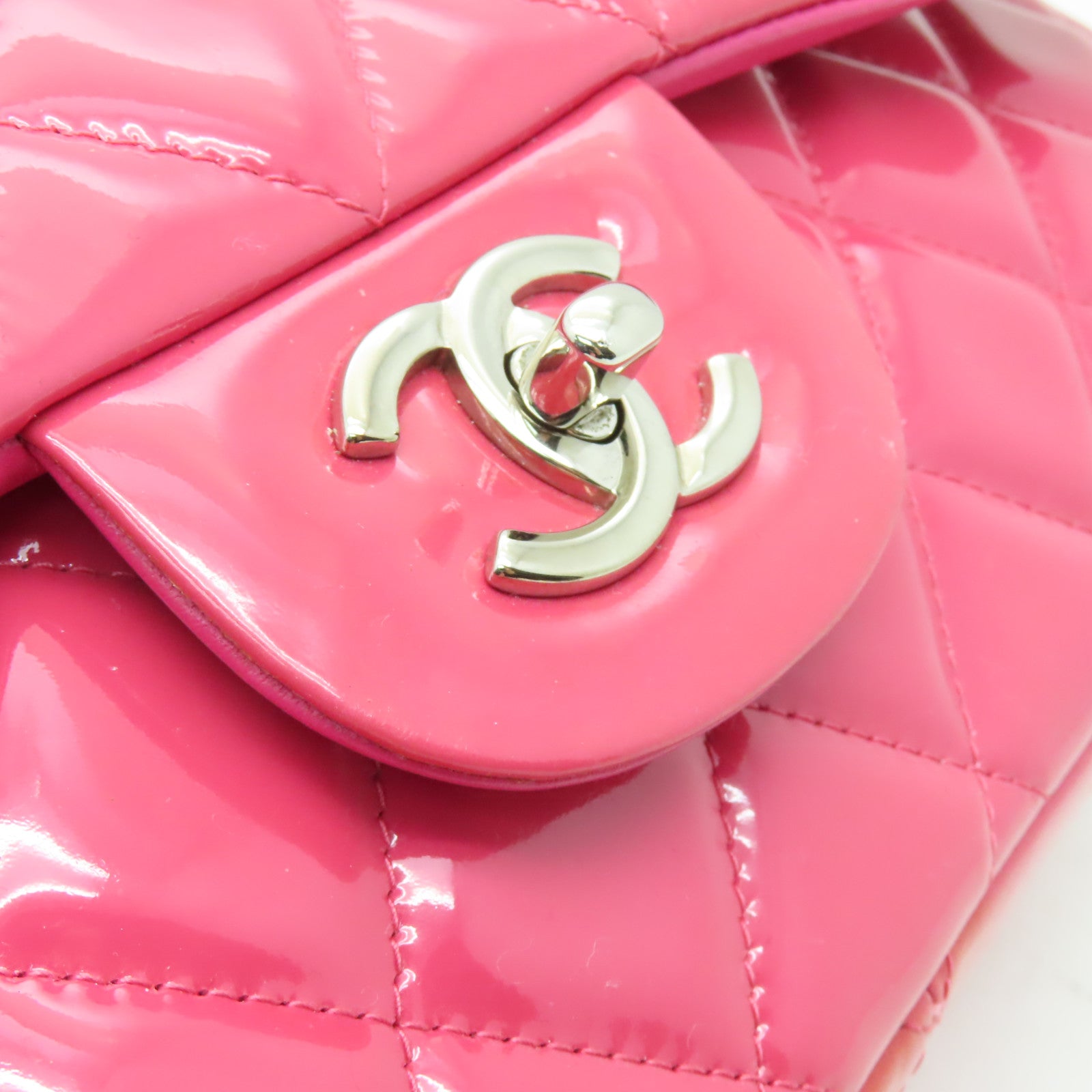 CHANEL **【激減優惠】菱格漆皮皮革Chain Shoulder Bag銀扣鏈帶肩背袋粉紅色