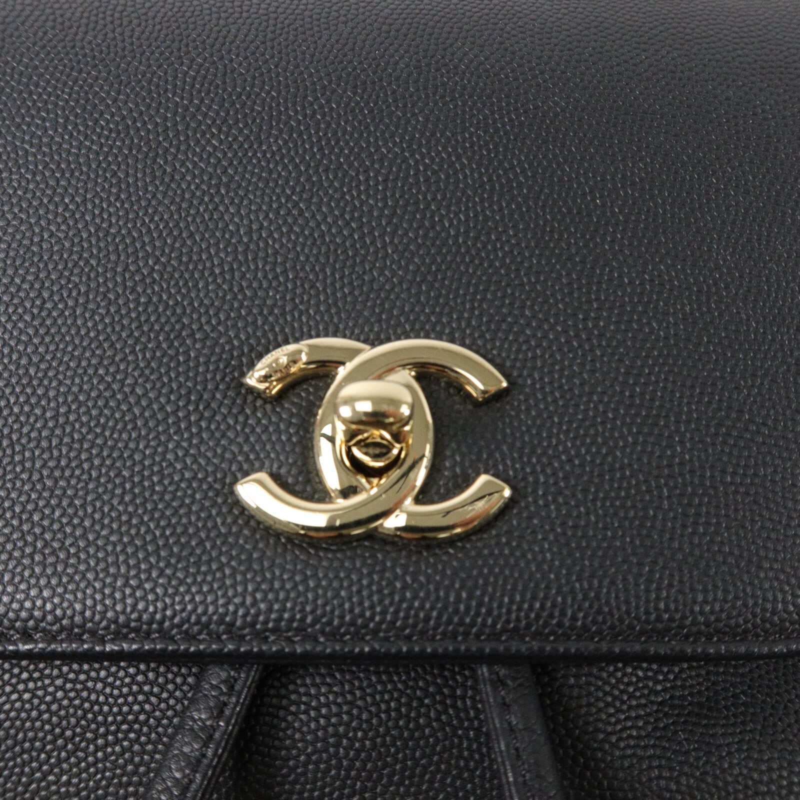 CHANEL 牛皮皮革Business Affinity Backpack鏈帶背包
