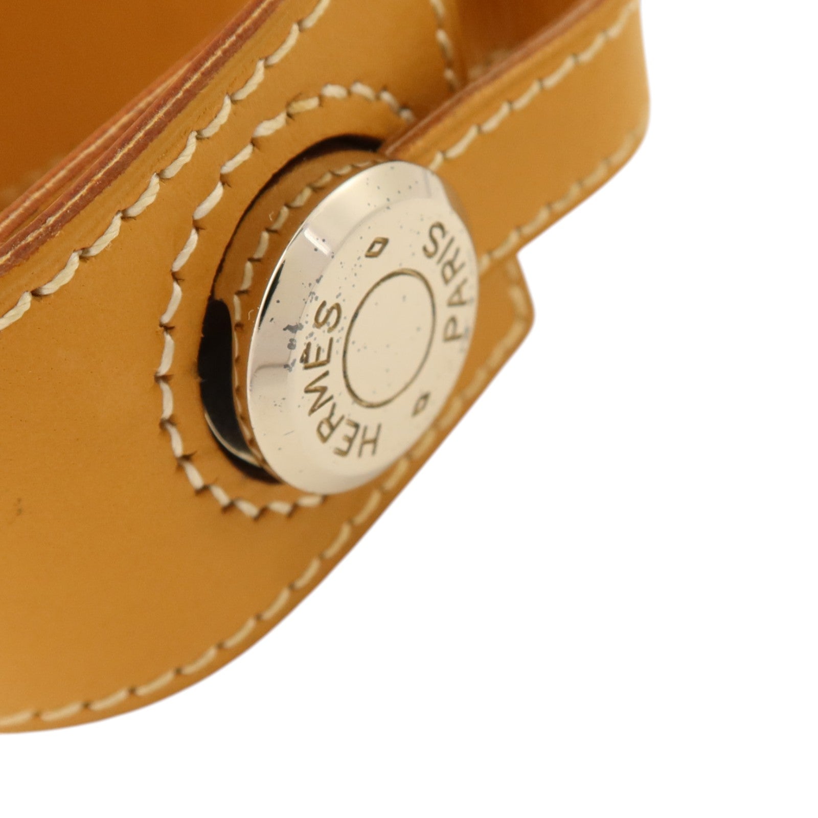 HERMES Barenia皮革Clou De Selle銀扣手鐲Natural Sable