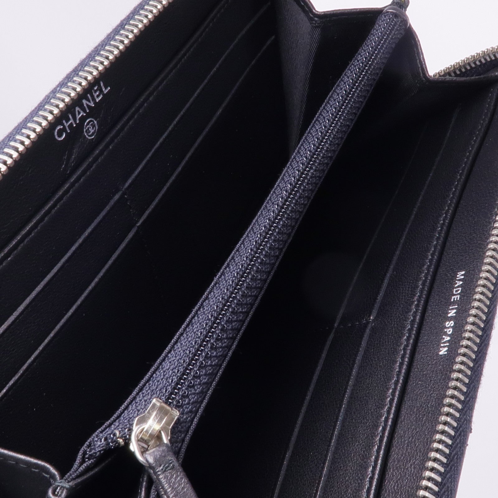 CHANEL 漆皮皮革Round Long Wallet銀扣長錢包