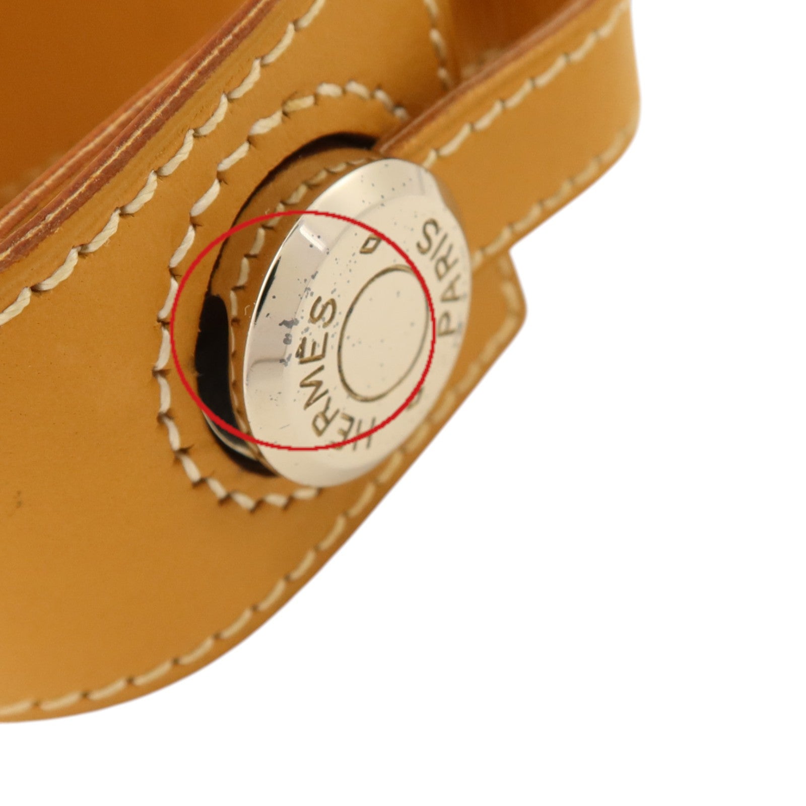 HERMES Barenia皮革Clou De Selle銀扣手鐲Natural Sable