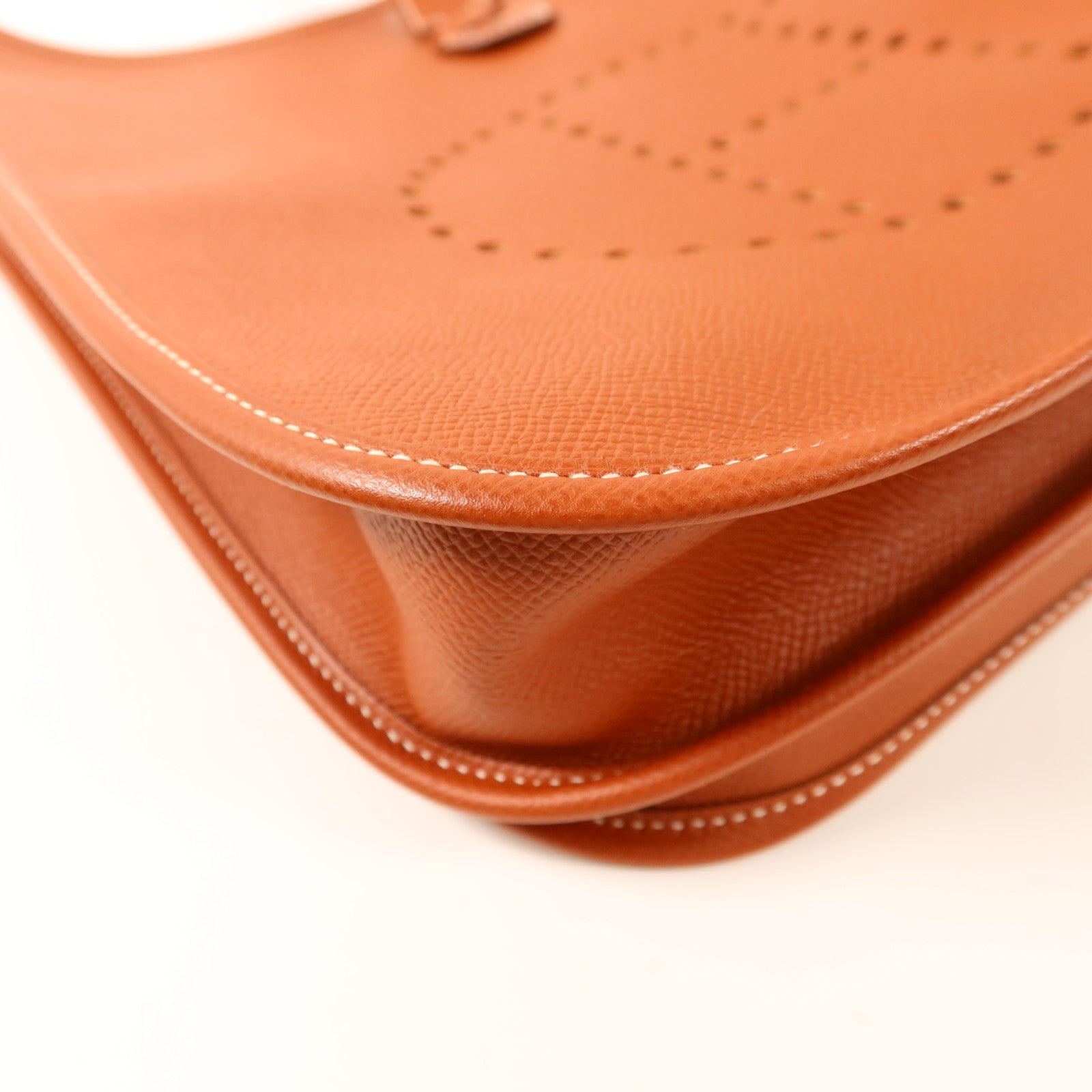 HERMES Epsom皮革Evelyne PM銀扣肩背袋Brique