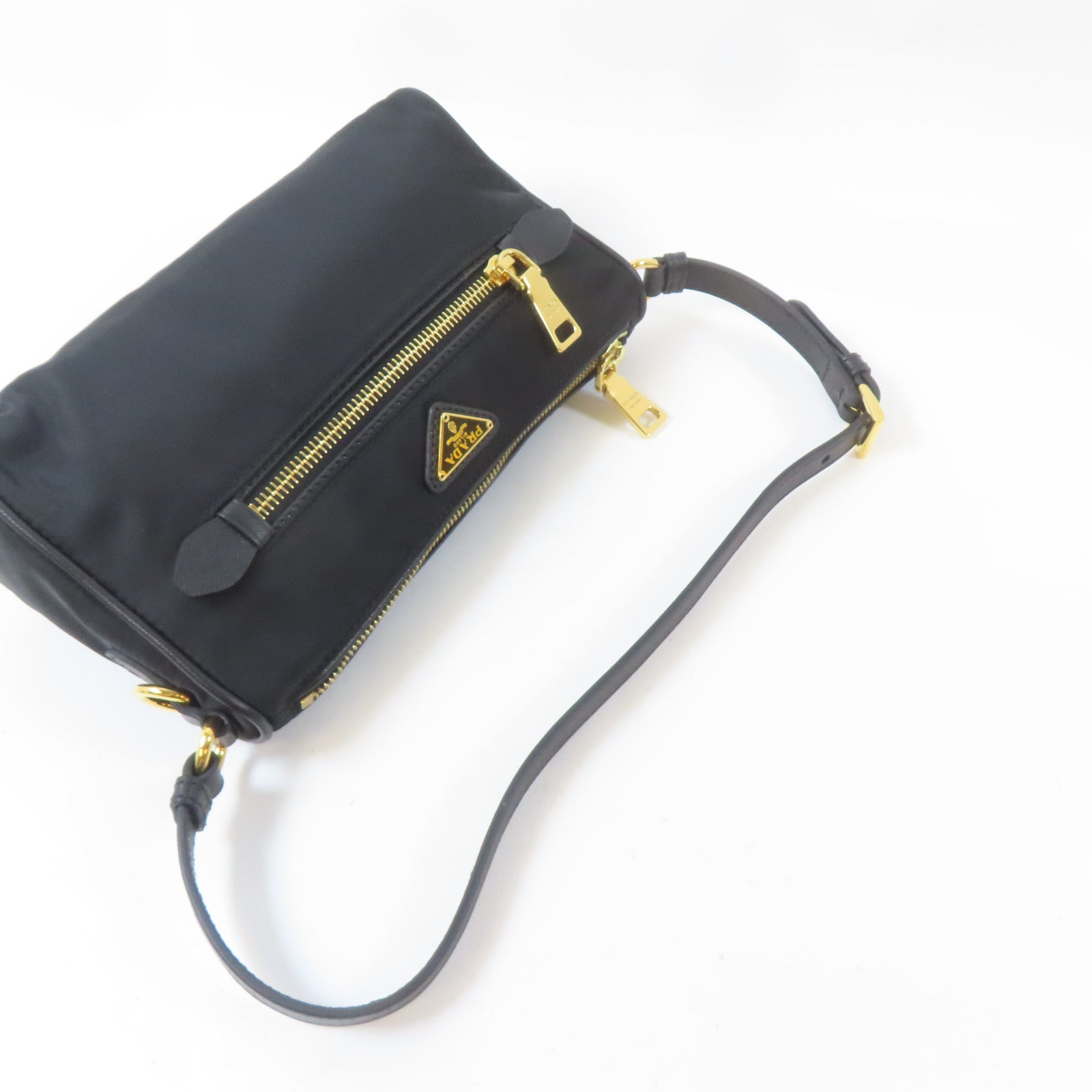 PRADA 尼龍Shoulder Bag金扣肩背袋黑色