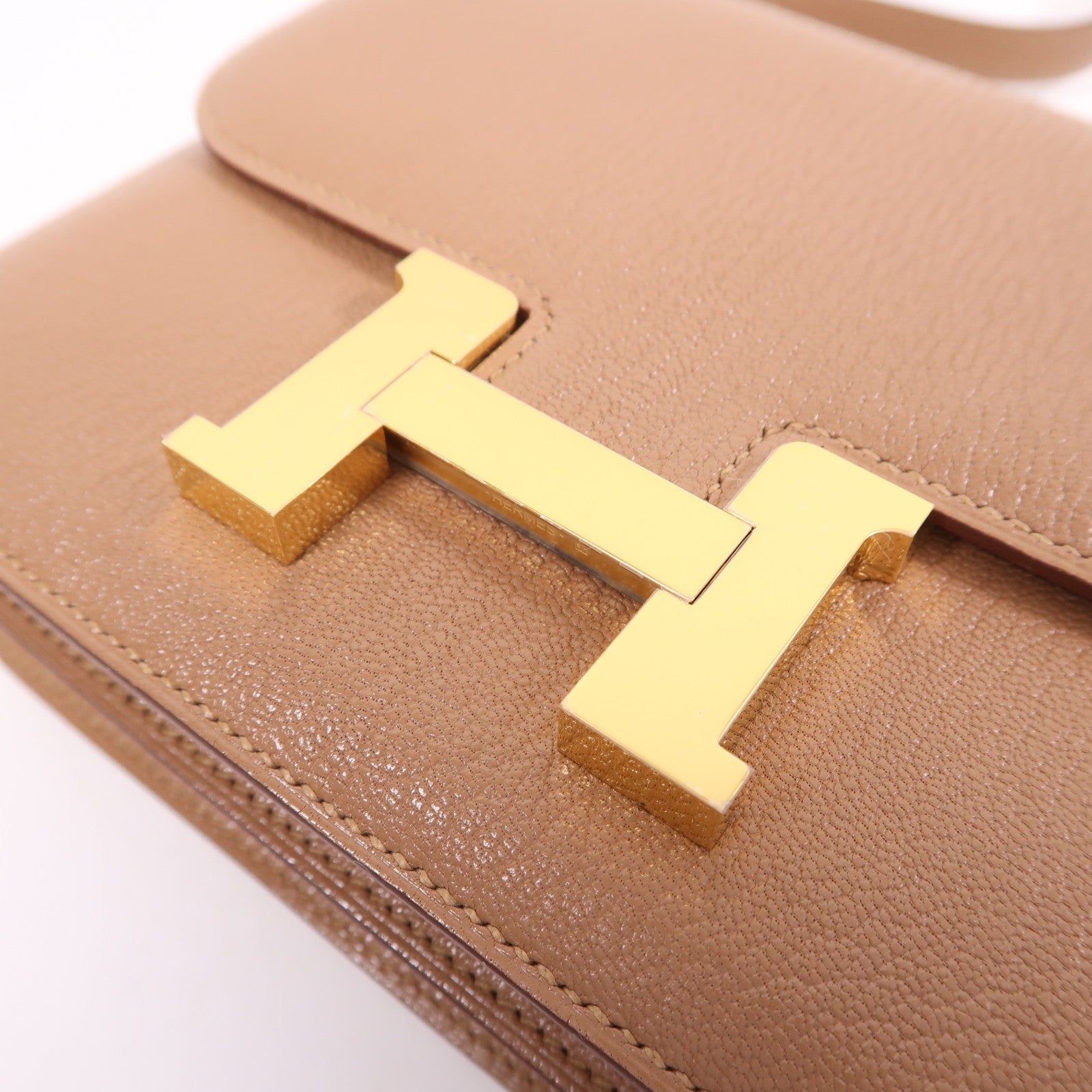 HERMES Chevre皮革Constance Mini金扣肩背袋