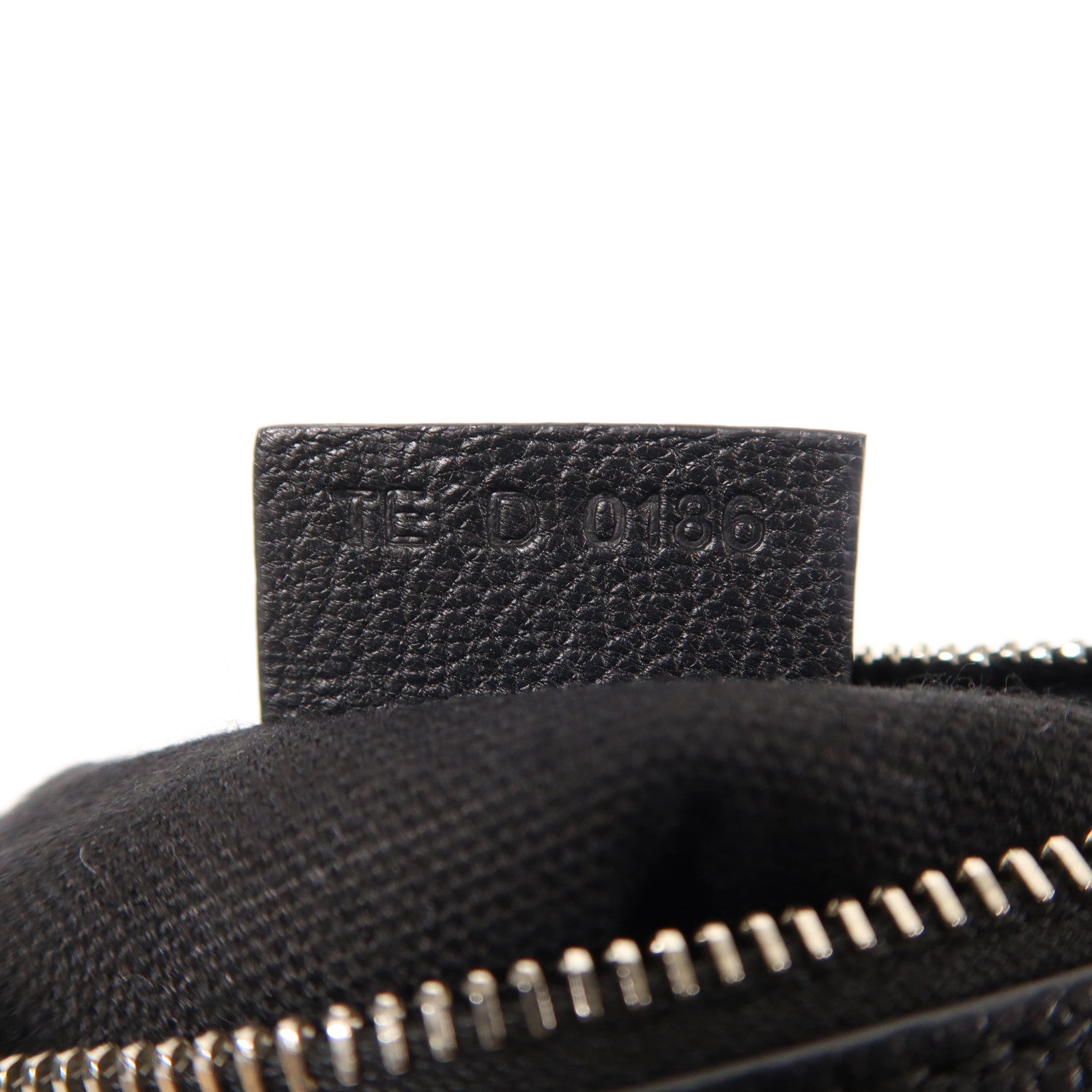 GIVENCHY 牛皮皮革Pandora Clutch銀扣手拿包