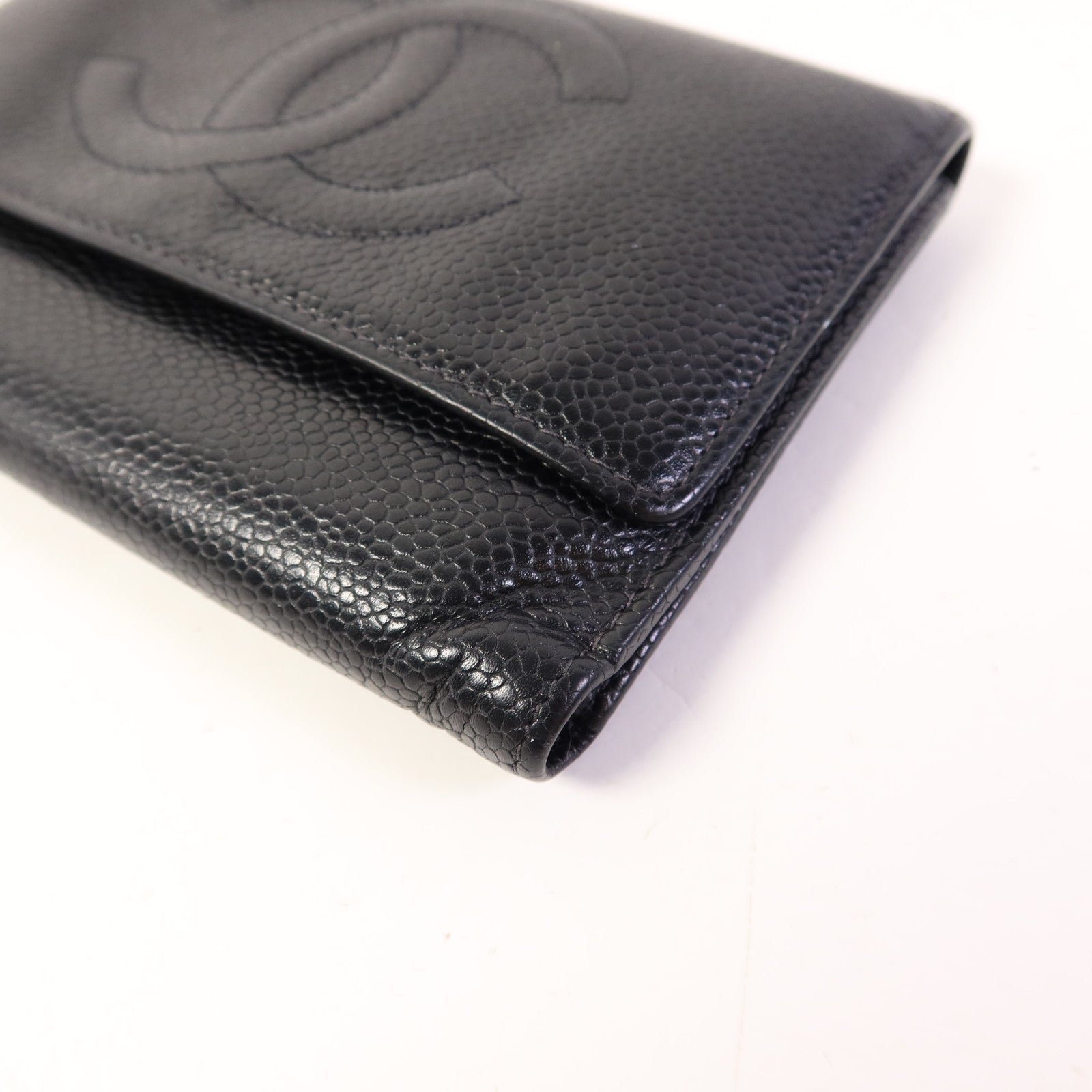CHANEL 牛皮皮革Trifold Wallet金扣錢包