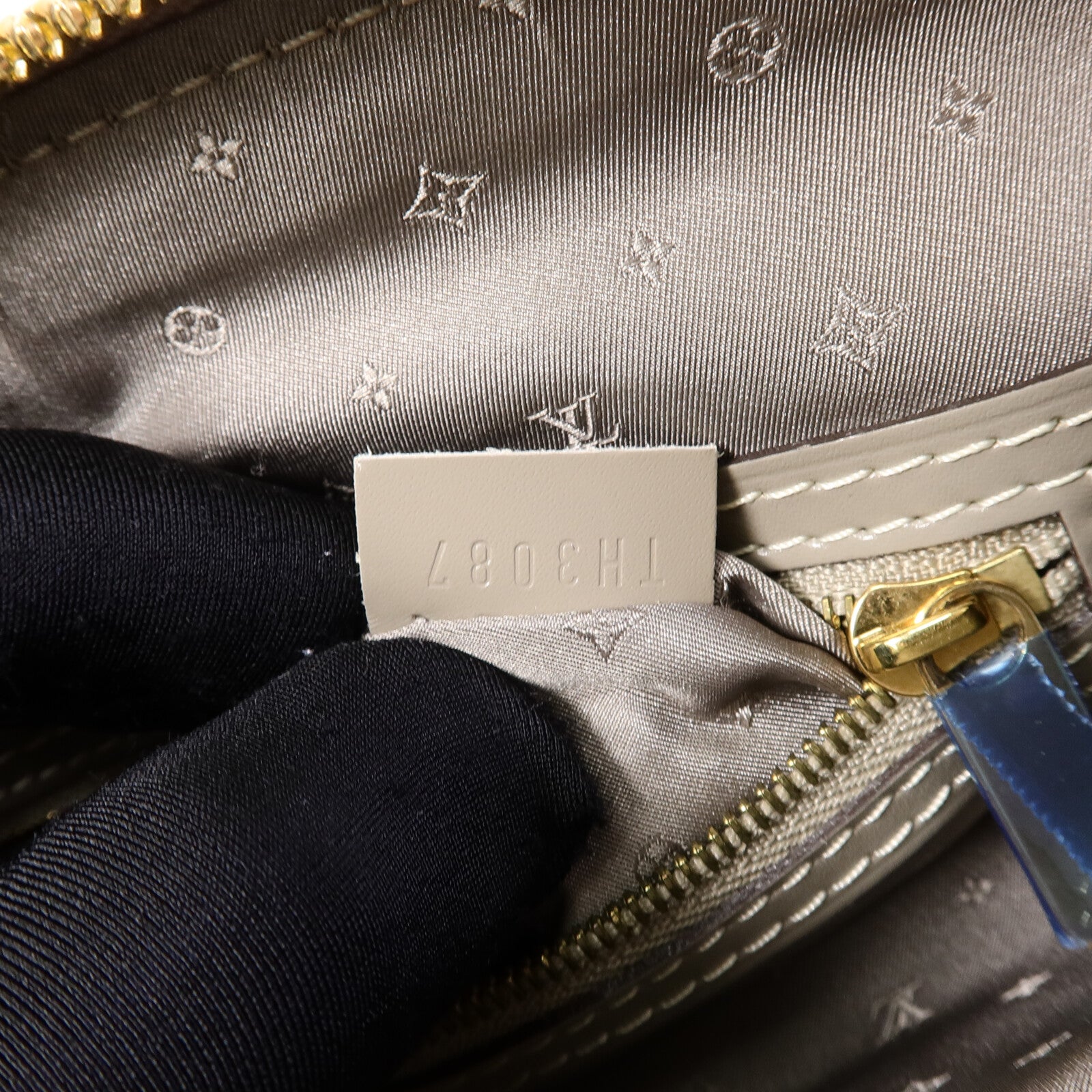 LOUIS VUITTON Suhali Lockit PM手挽袋
