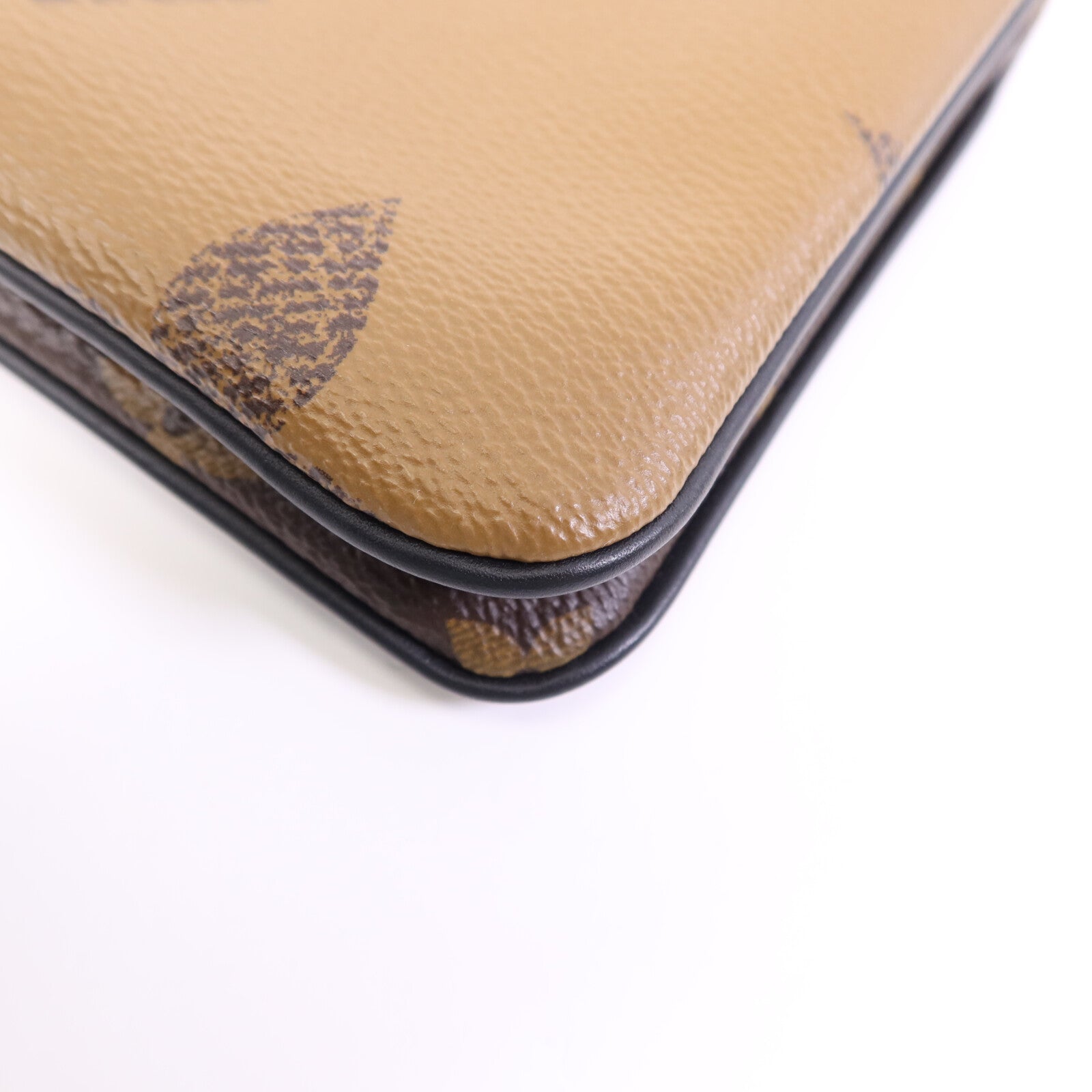 LOUIS VUITTON Monogram Giant Reverse Double Zip Pochette金扣肩背袋